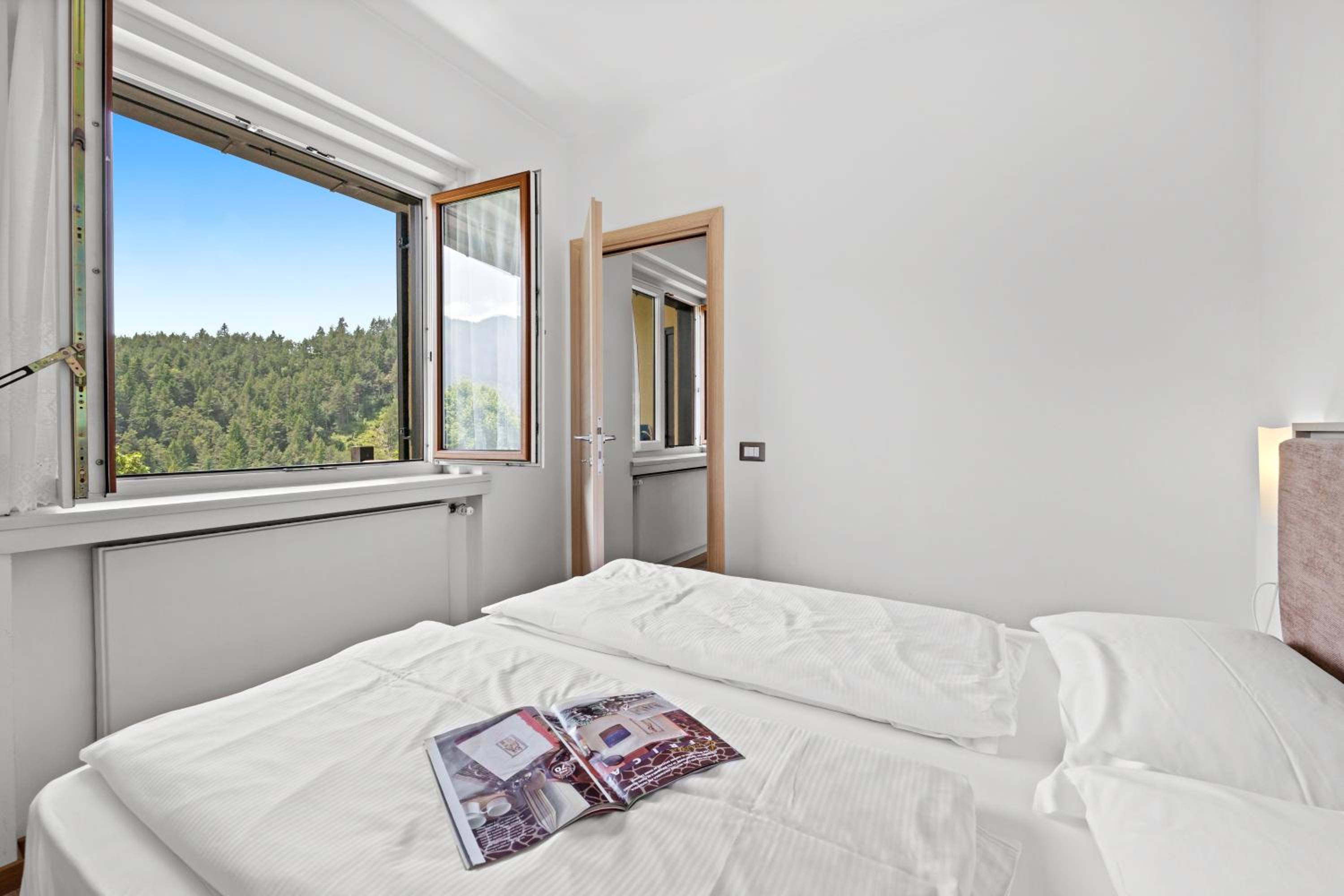 One-Bedroom Apartment with Garden View (4 People)