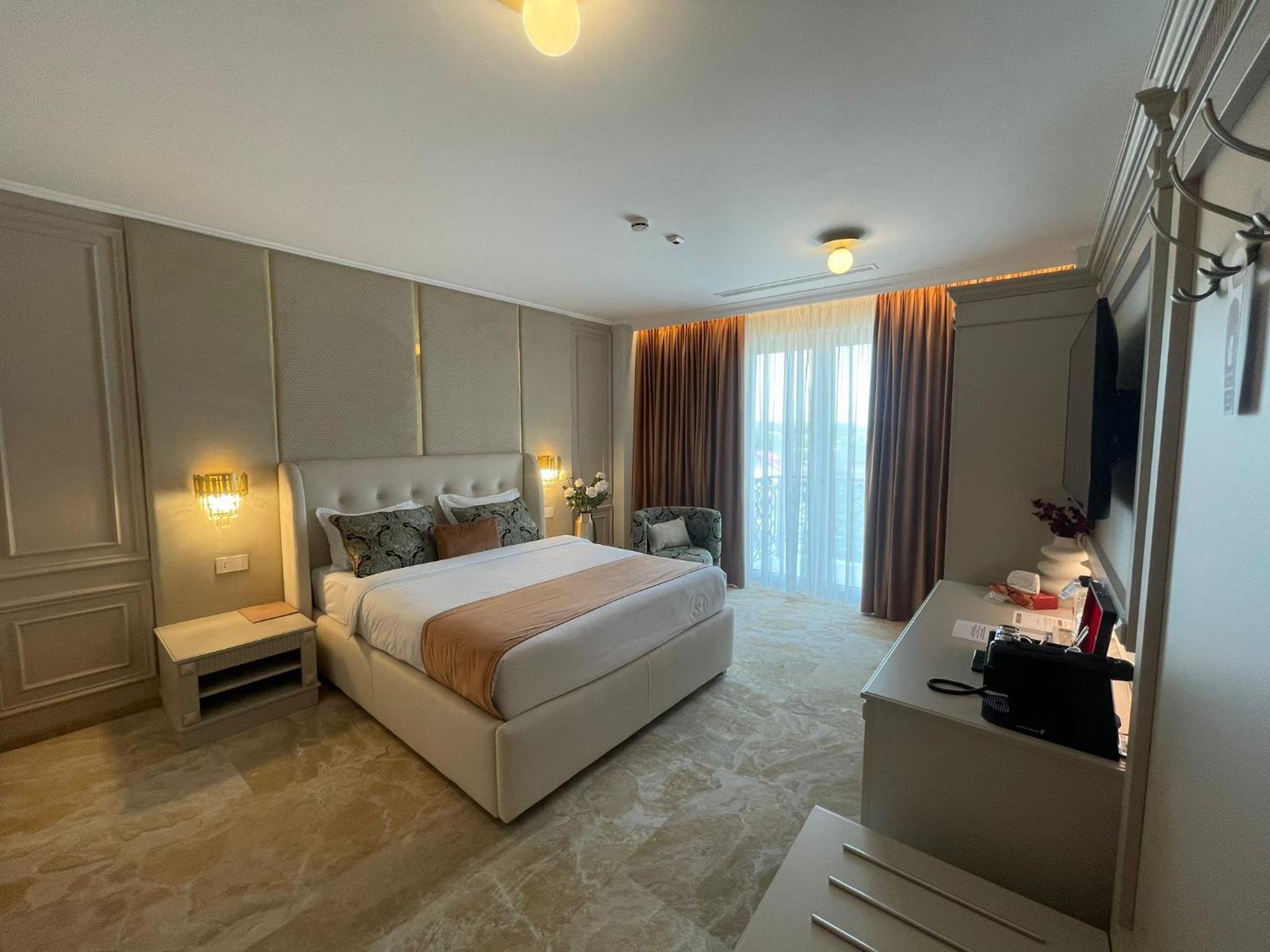 Superior Queen Room photo 1