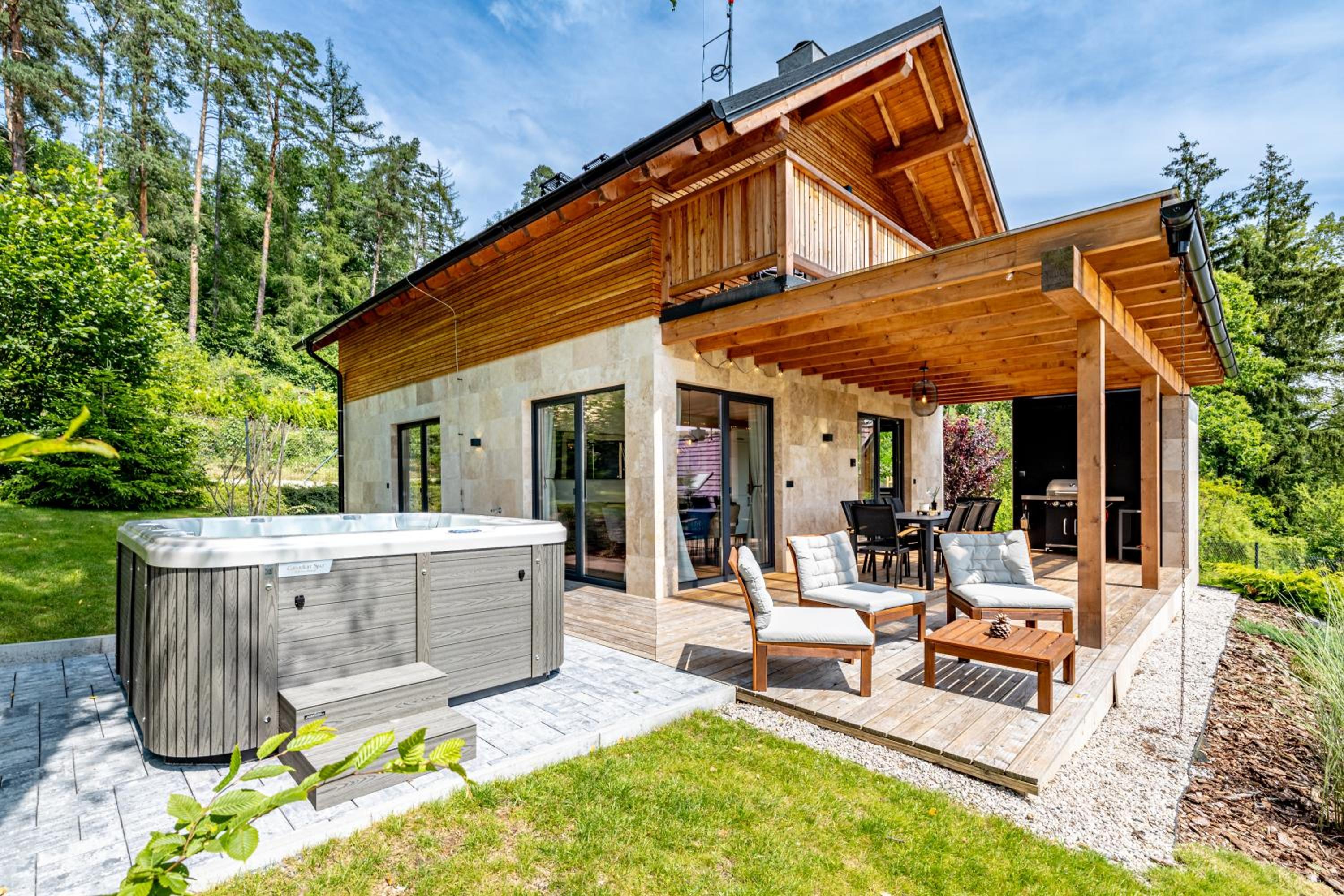 Villa photo 2