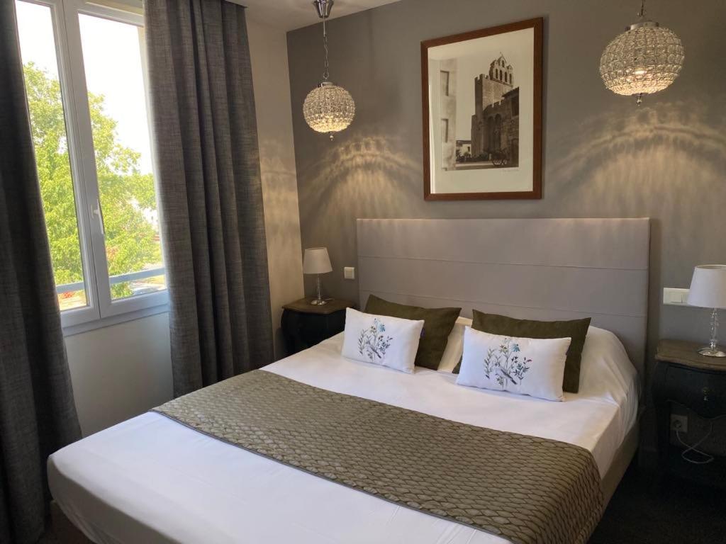 Standard Double Room (12 m2) - Photo 11