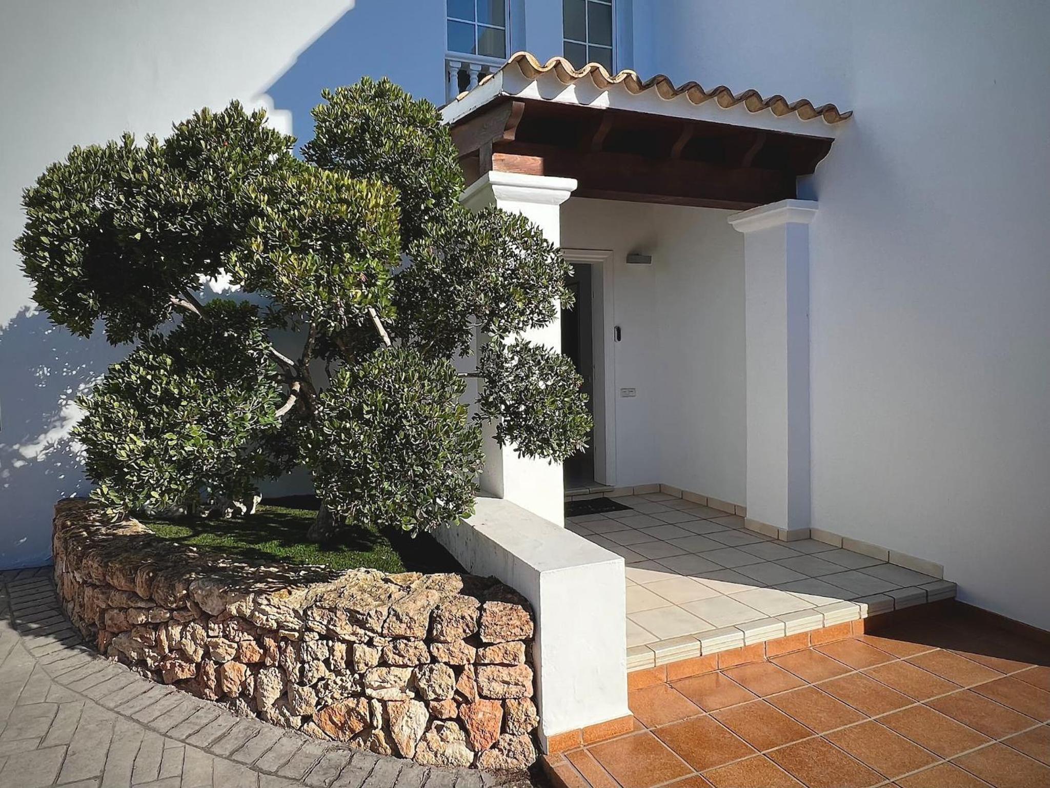 Villa photo 3