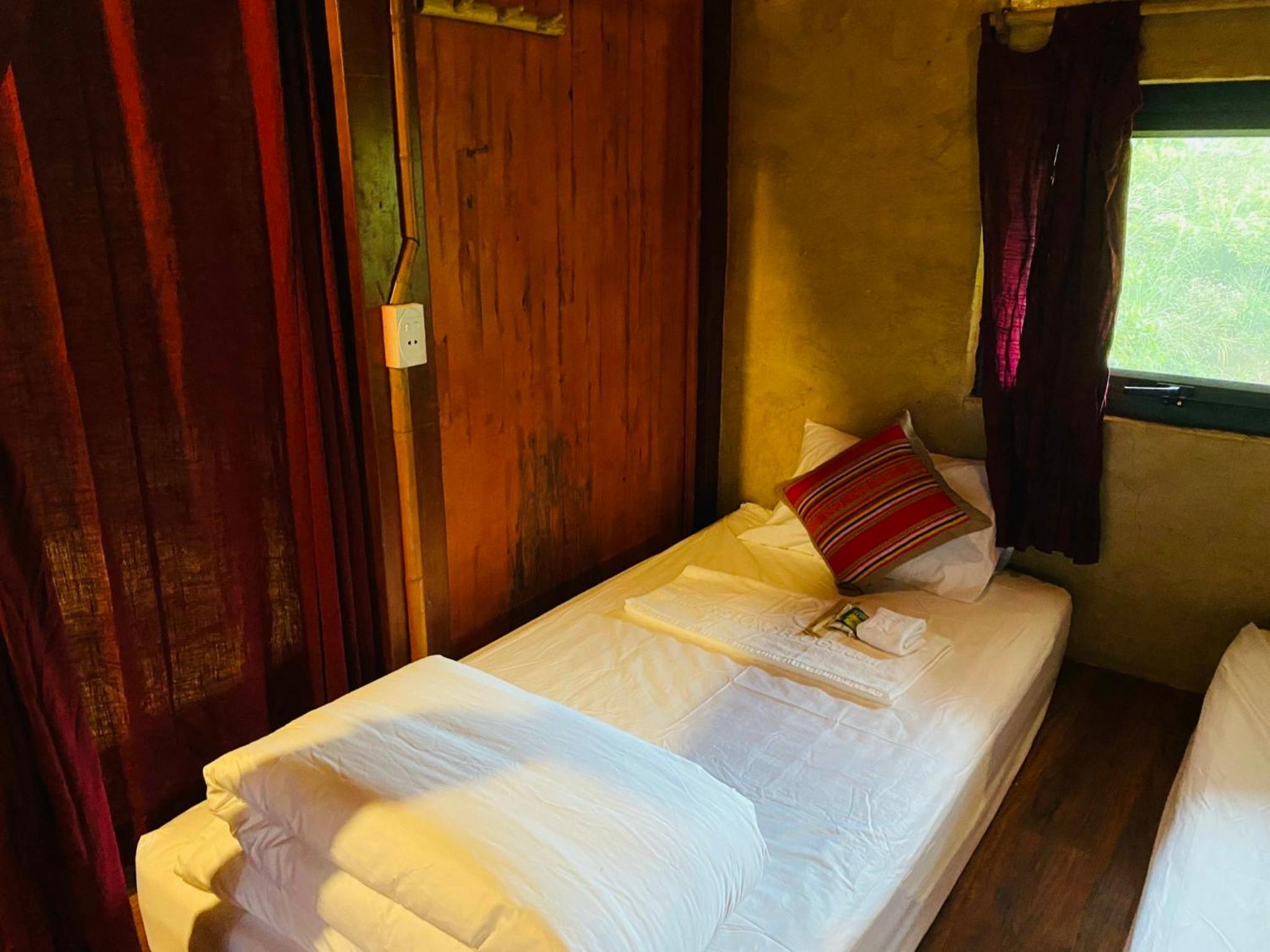 Mixed Dormitory Room photo 3