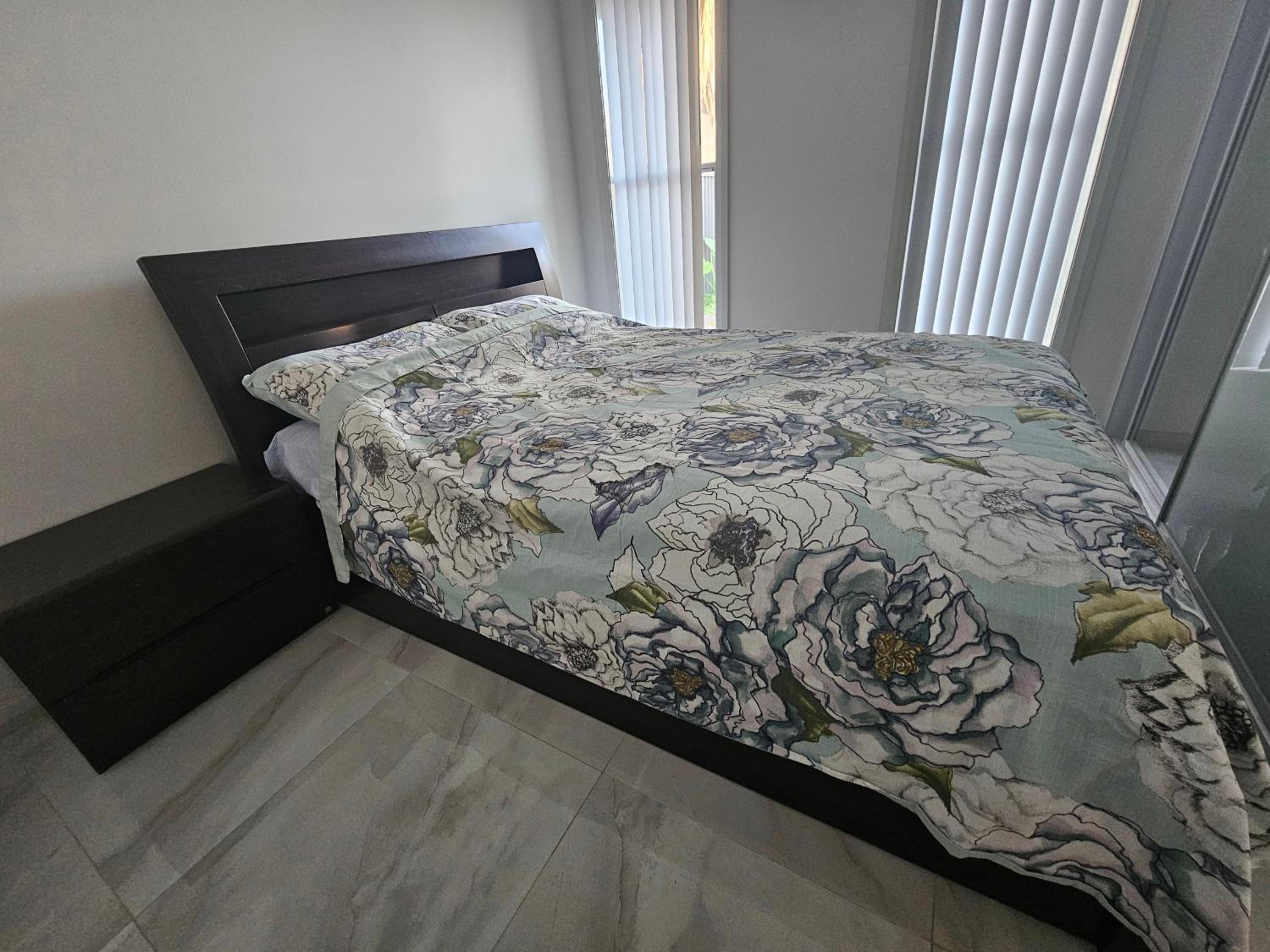 Two-Bedroom House photo 2