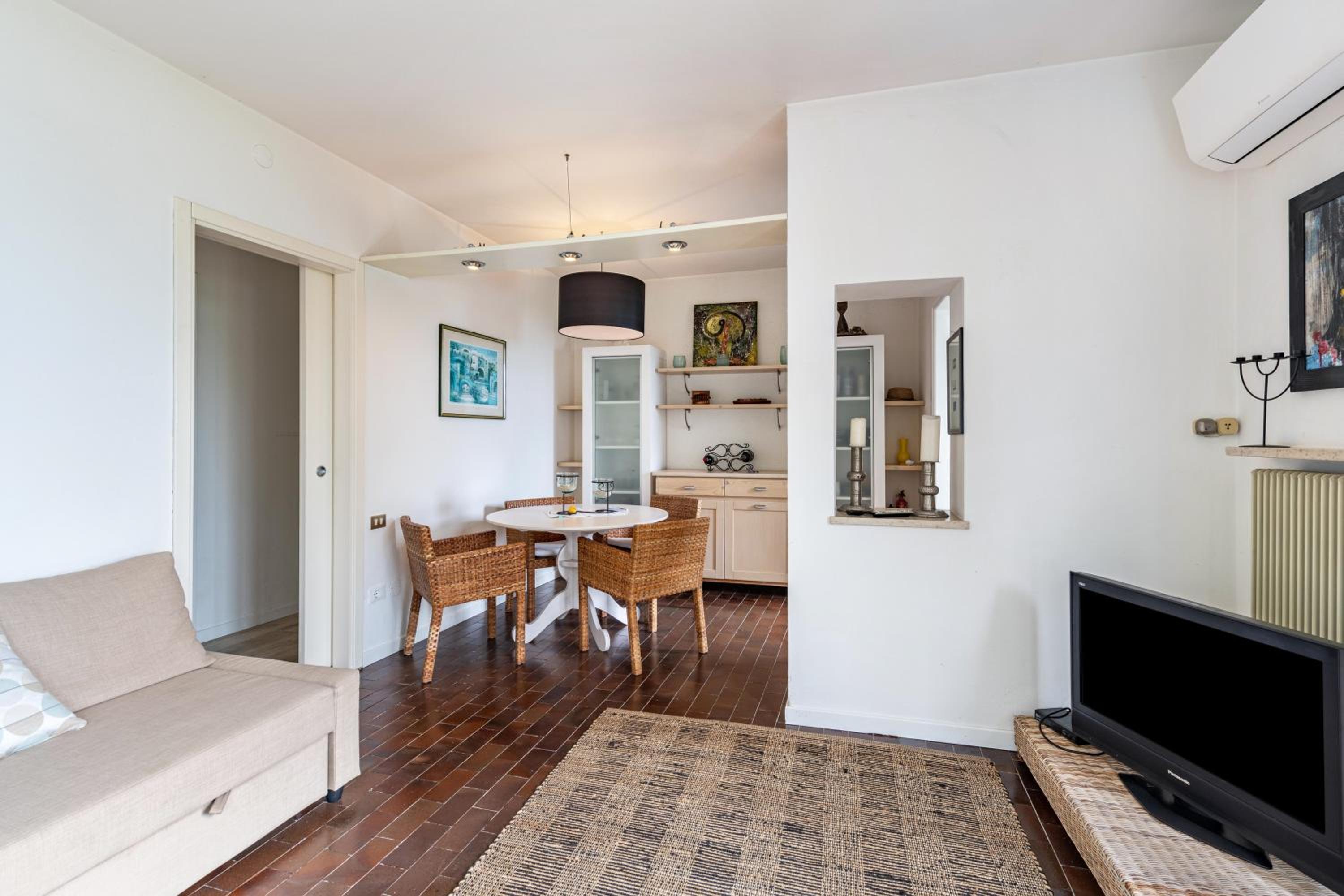 Two-Bedroom Deluxe Apartment with Garden View photo 3