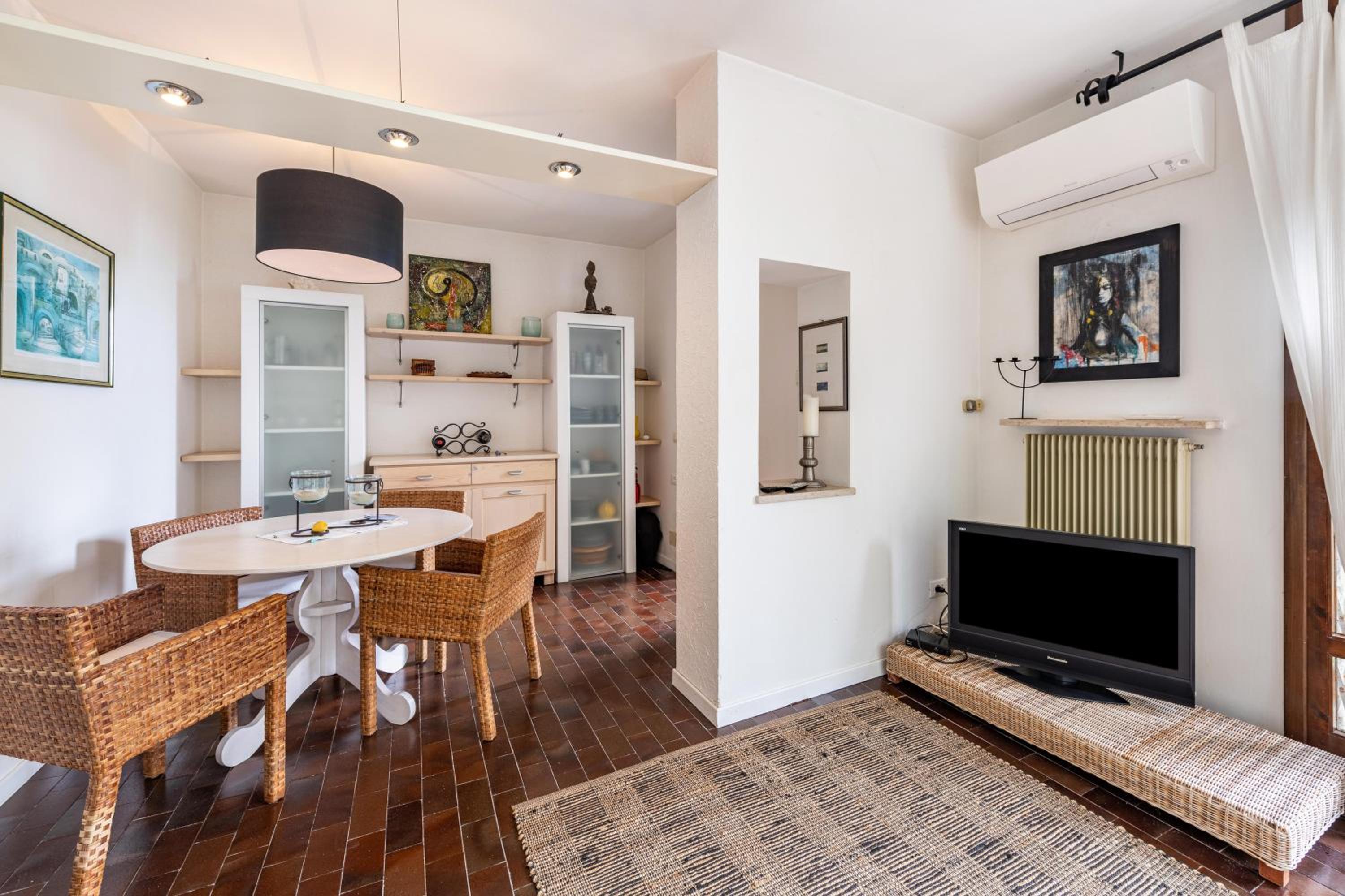 Two-Bedroom Deluxe Apartment with Garden View photo 2