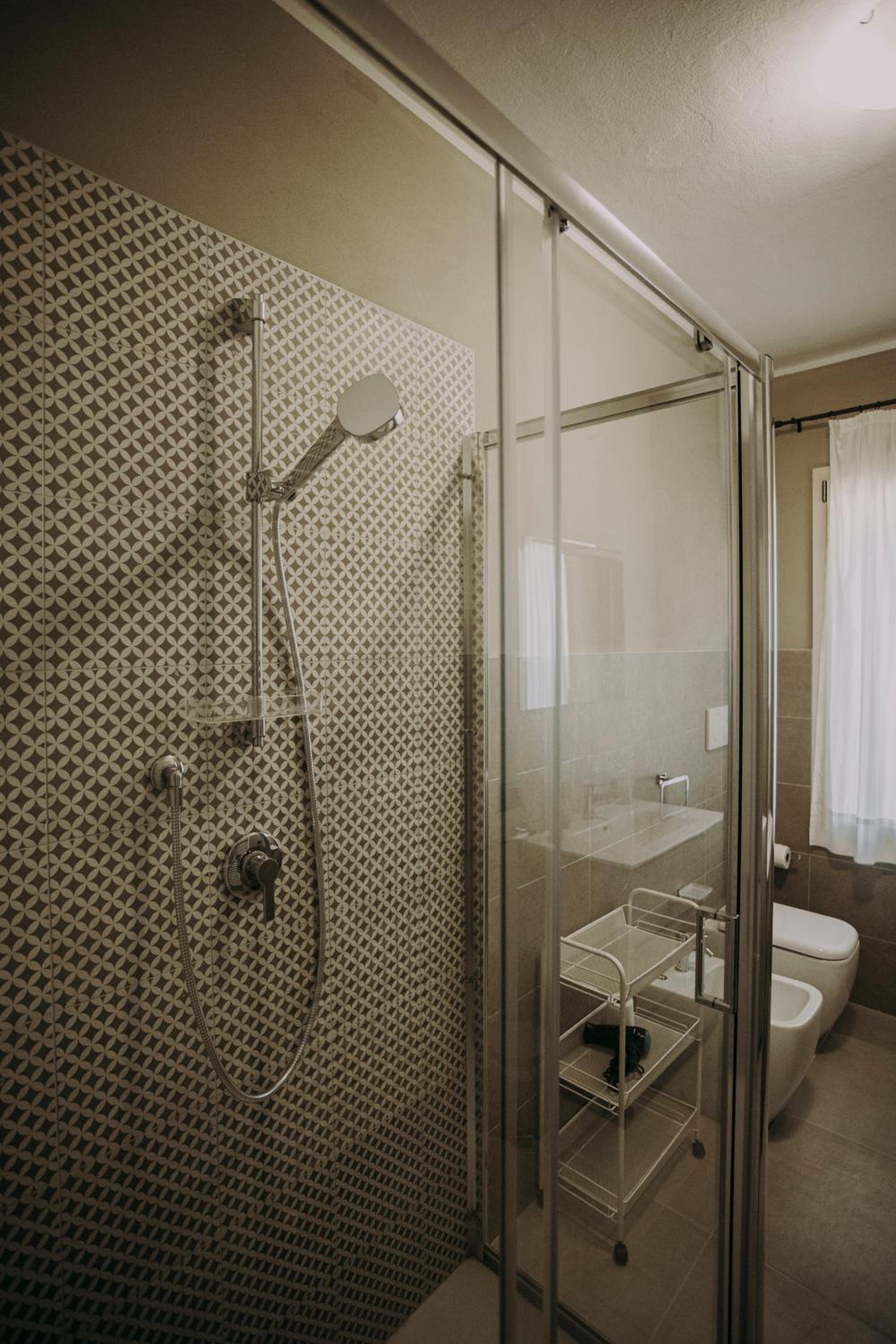 Large Double Room photo 3
