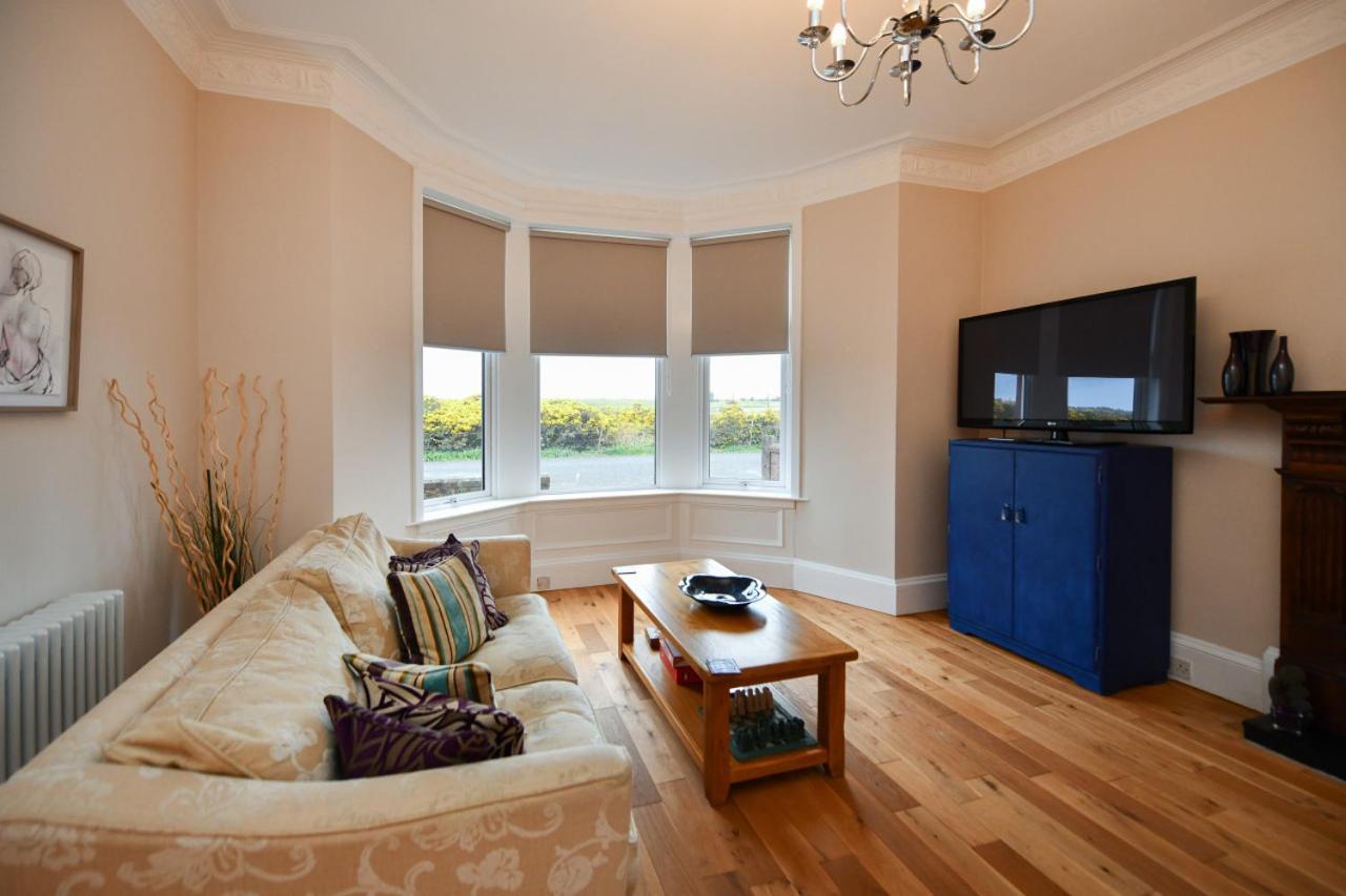 Four-Bedroom Vacation Home photo 3