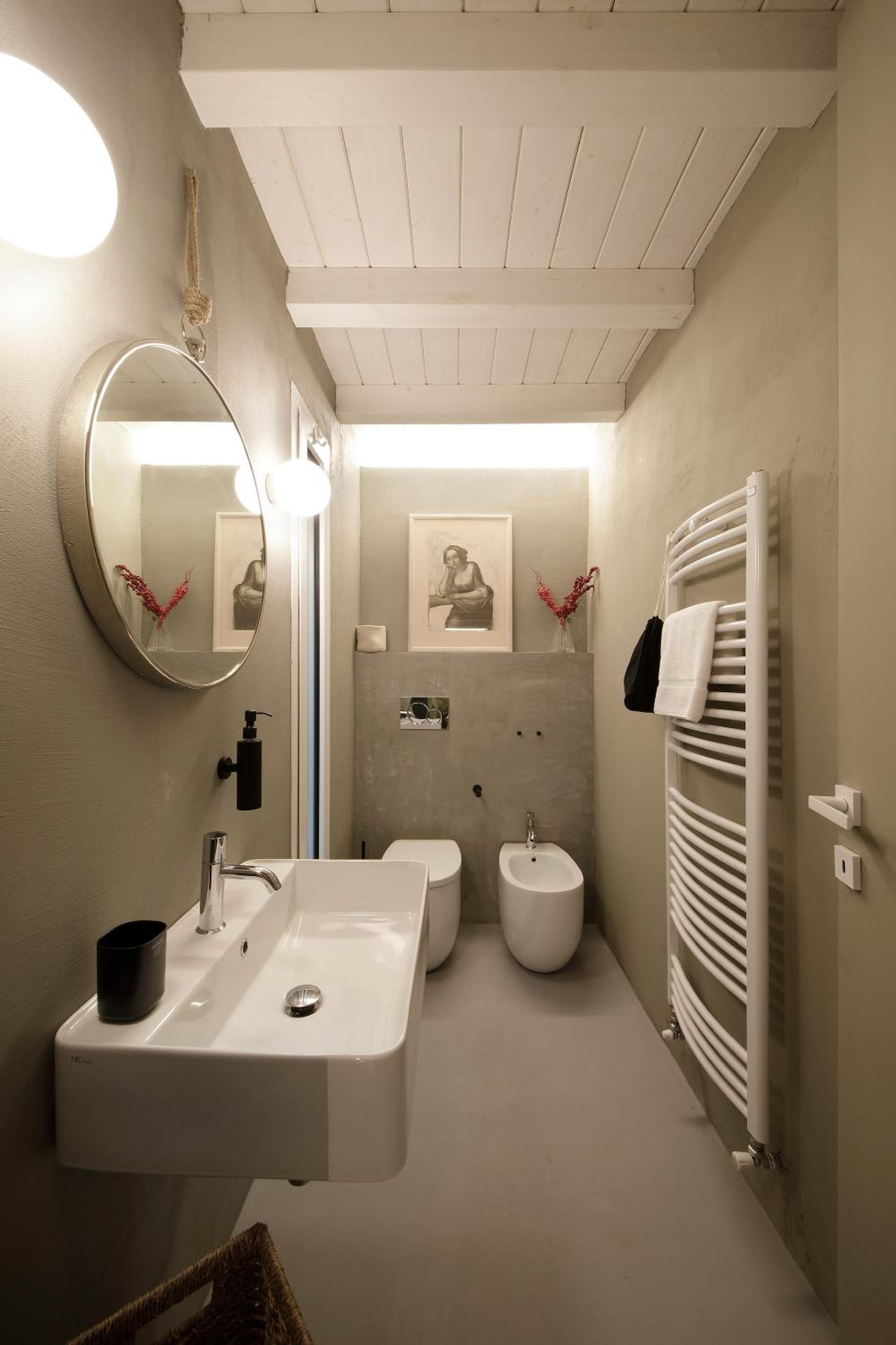 King Room with Spa Bath - Photo 14