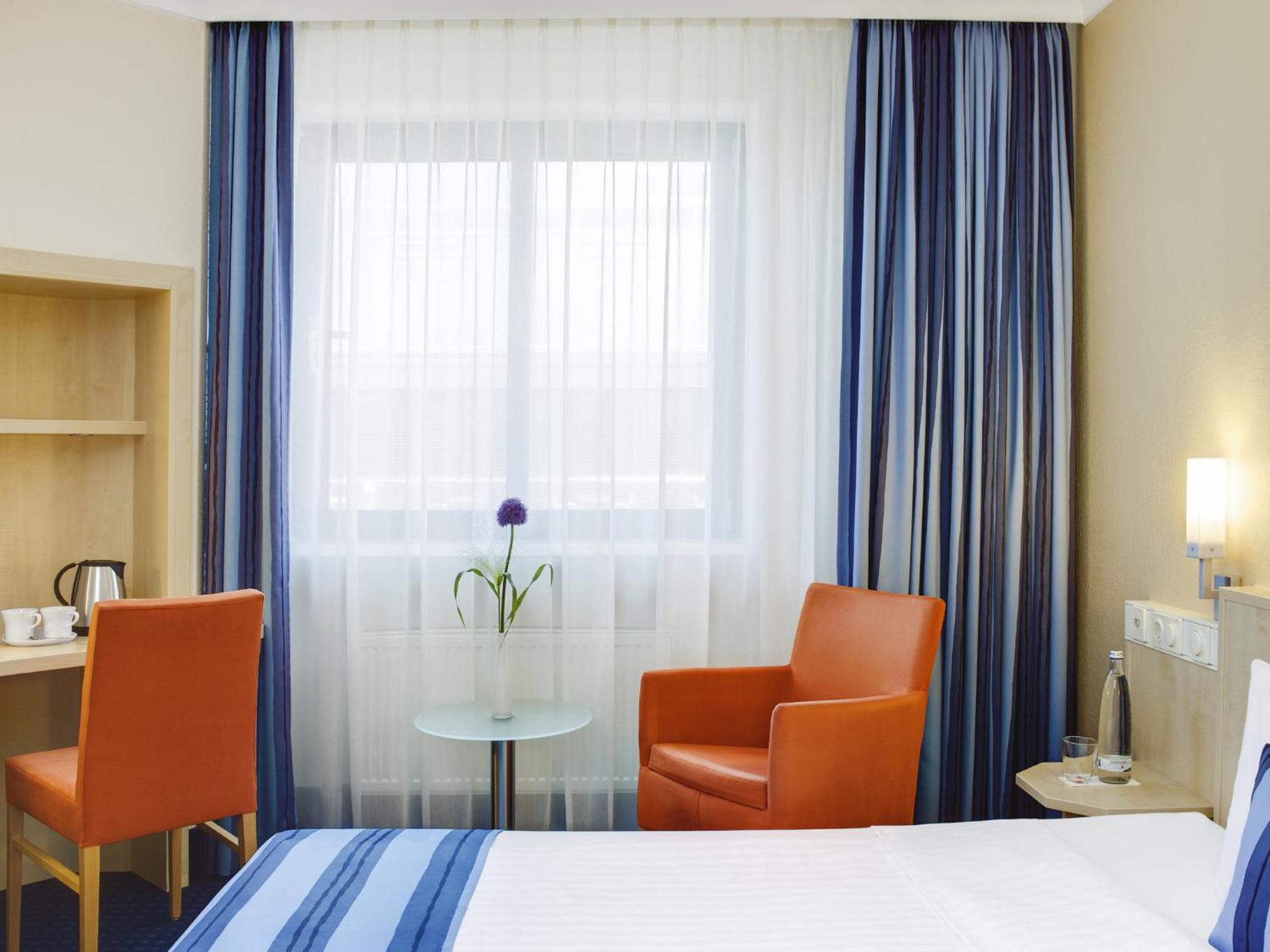 Comfort Double Room thumbnail 5
