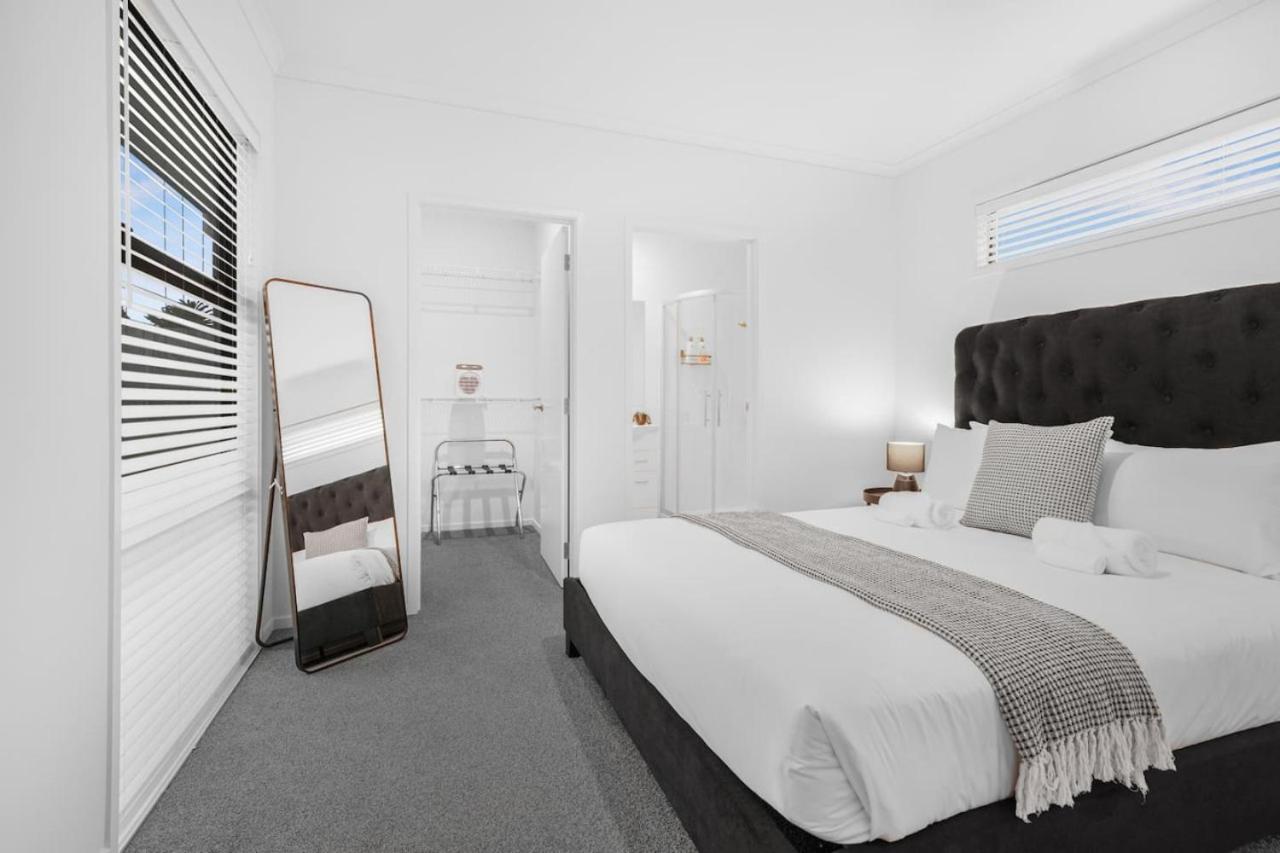 Two-Bedroom House photo 2