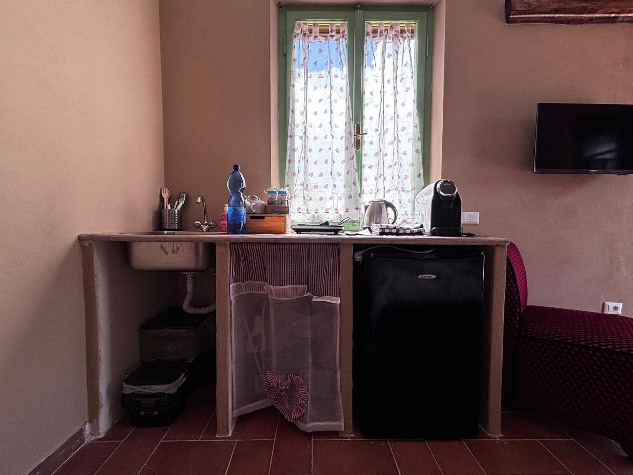 Double Room - Photo 10