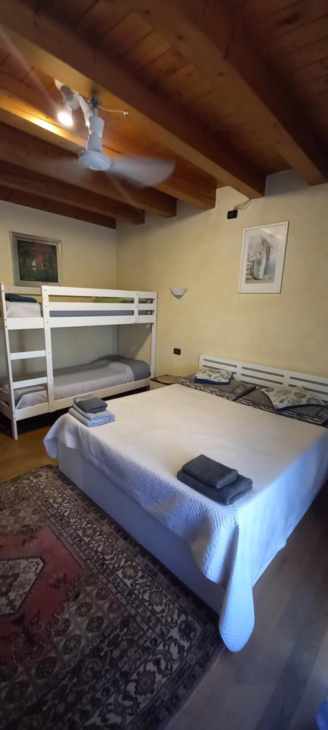 Classic Quadruple Room - Photo 17