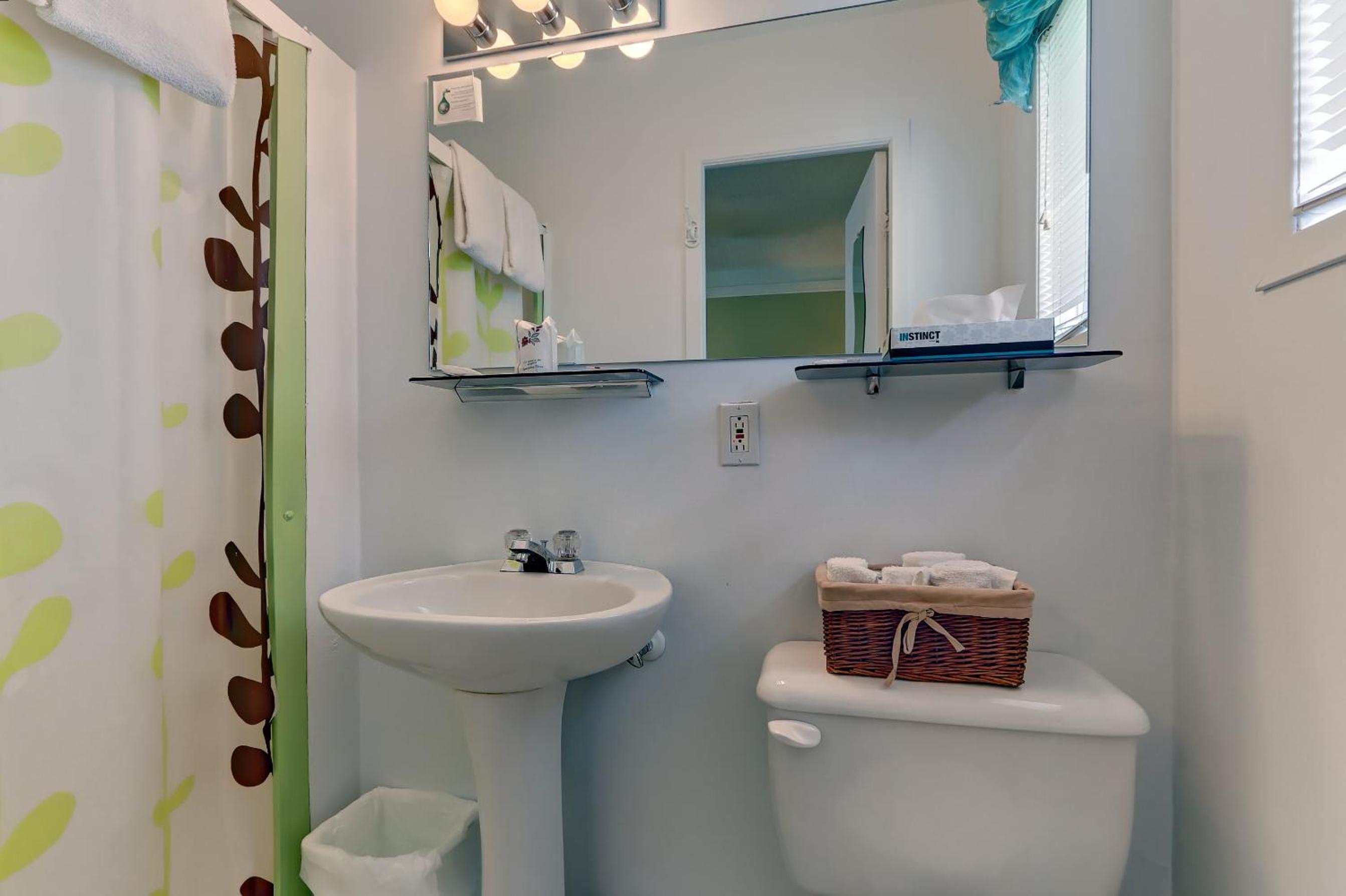 Queen Room - Photo 3