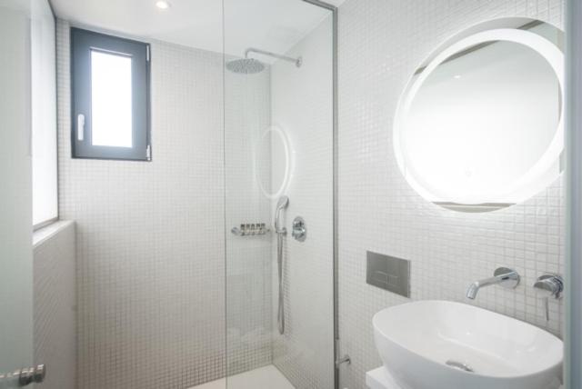 Deluxe Double Room with Balcony photo 2