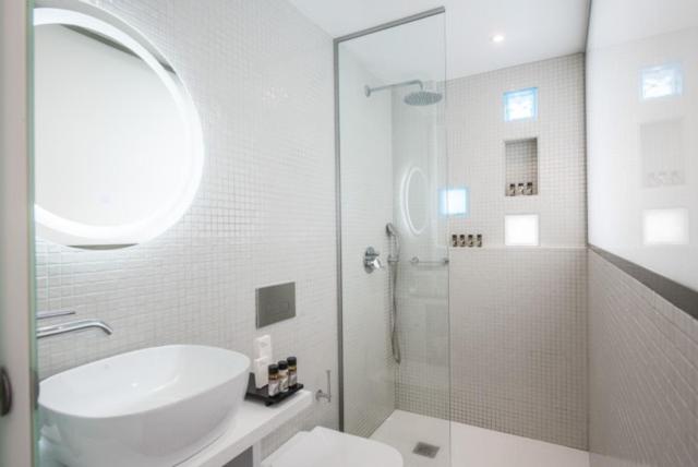 Deluxe Double Room with Balcony and Sea View photo 3