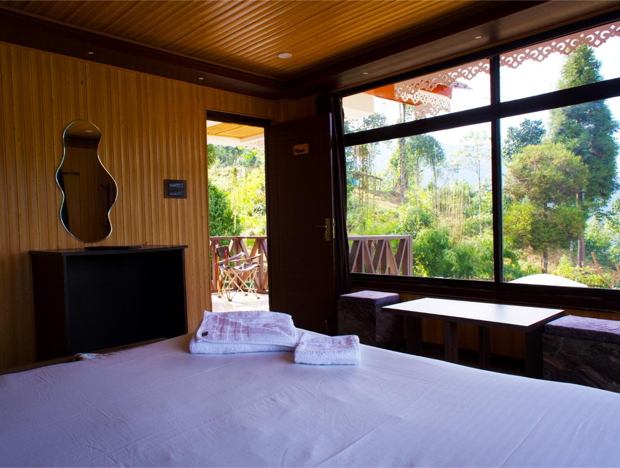 King Room With Mountain View photo 2