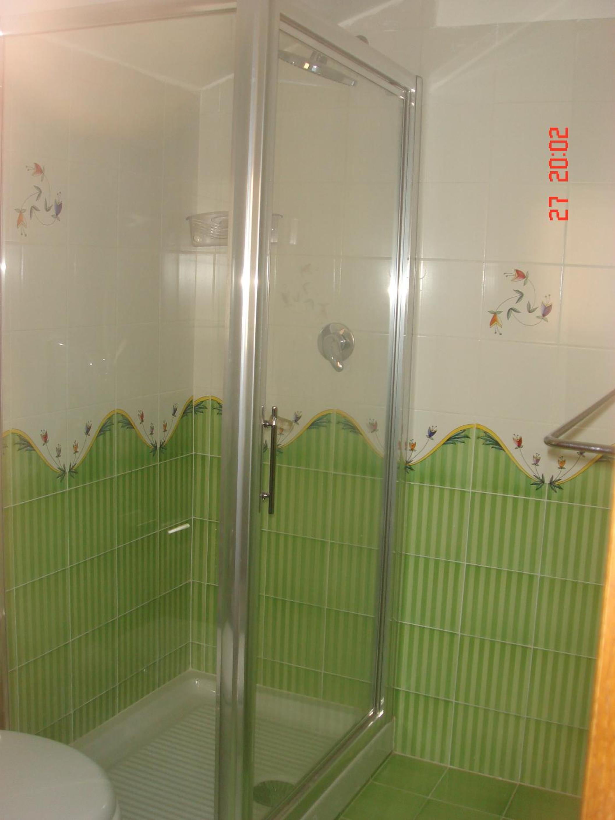 Large Double Room - Photo 2