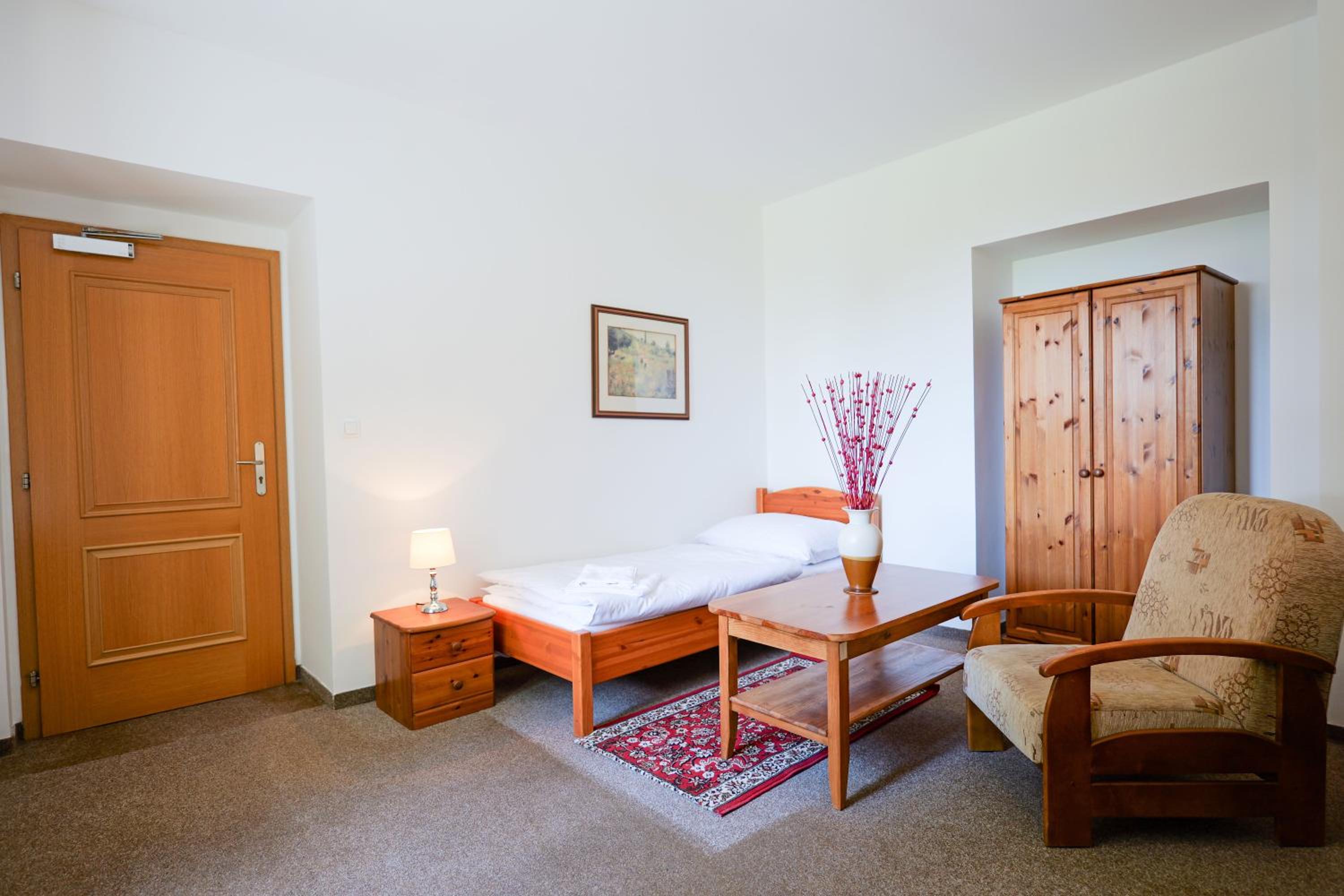 Single Room with Garden View photo 1