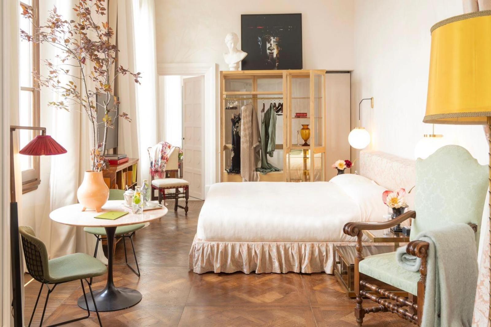 Suite with City View