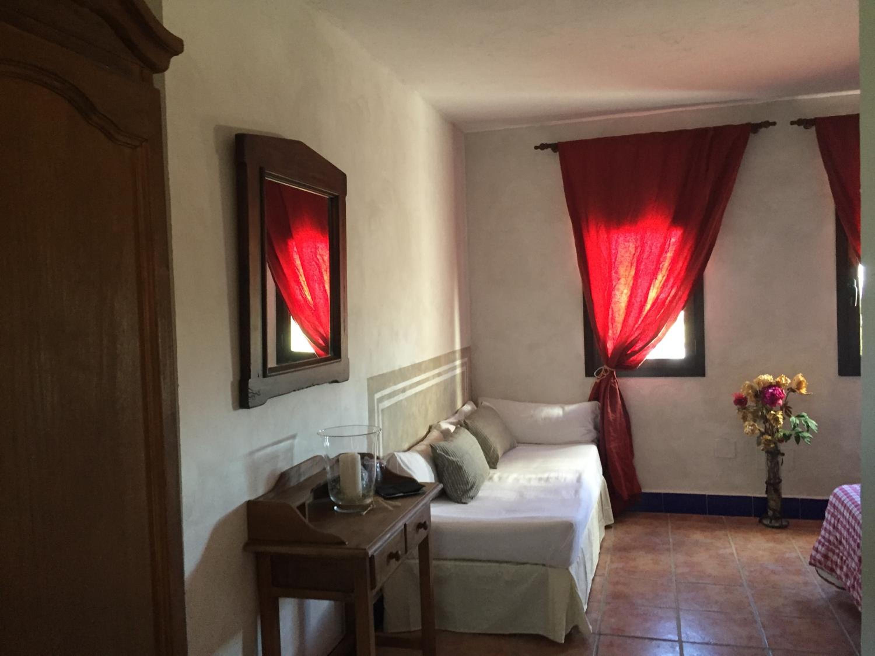 Double Room With Private Bathroom photo 2