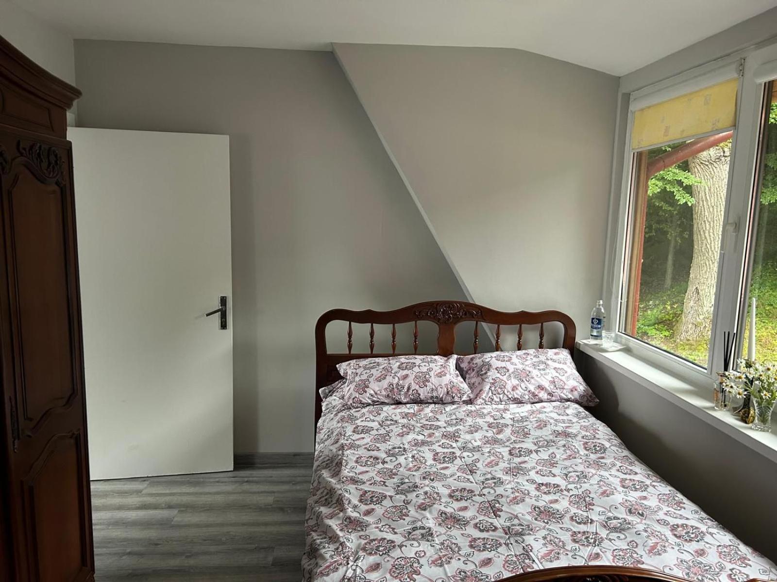 Three-Bedroom House photo 1
