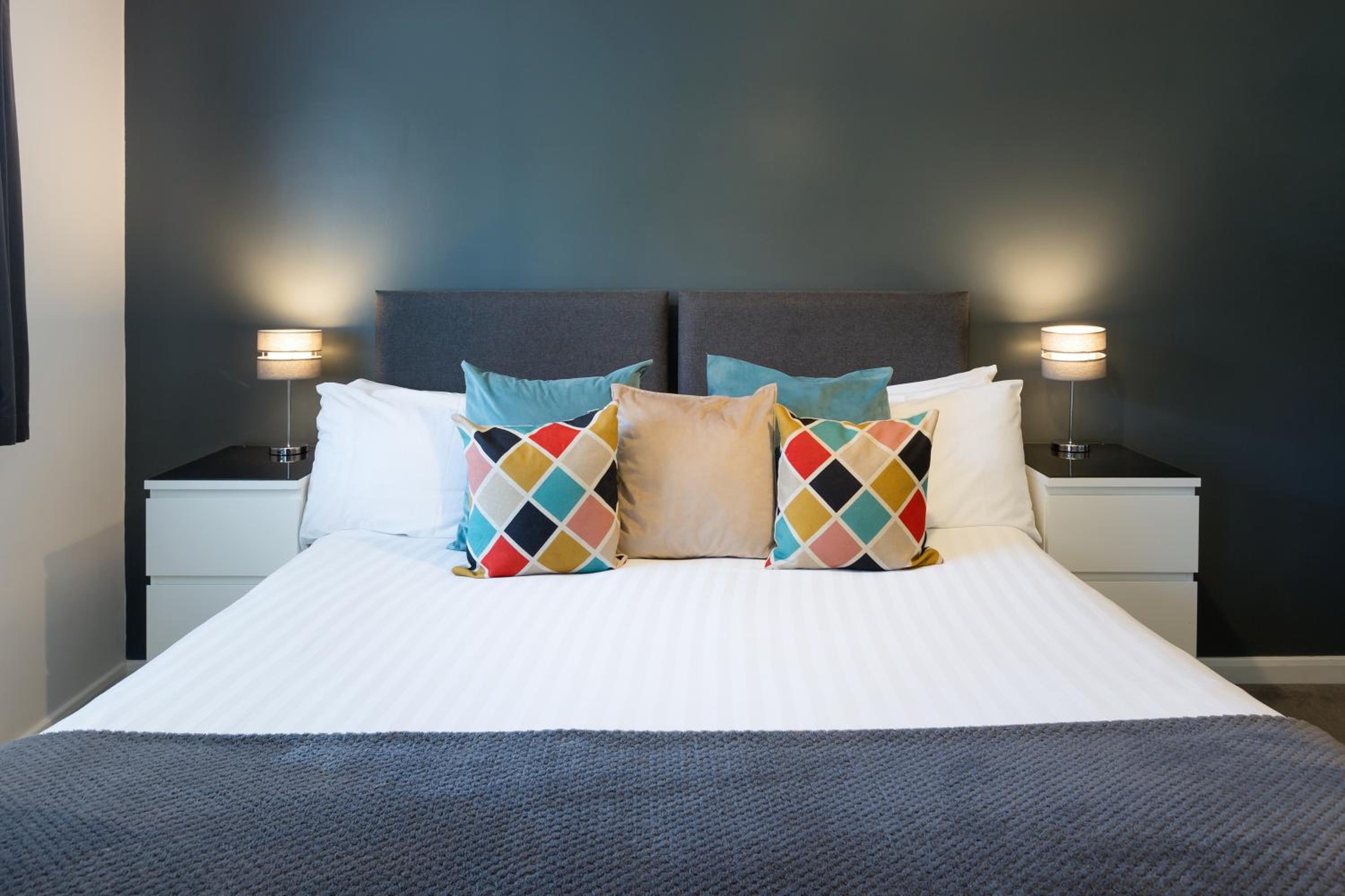 Deluxe Family Room with Sofa Bed - Photo 6