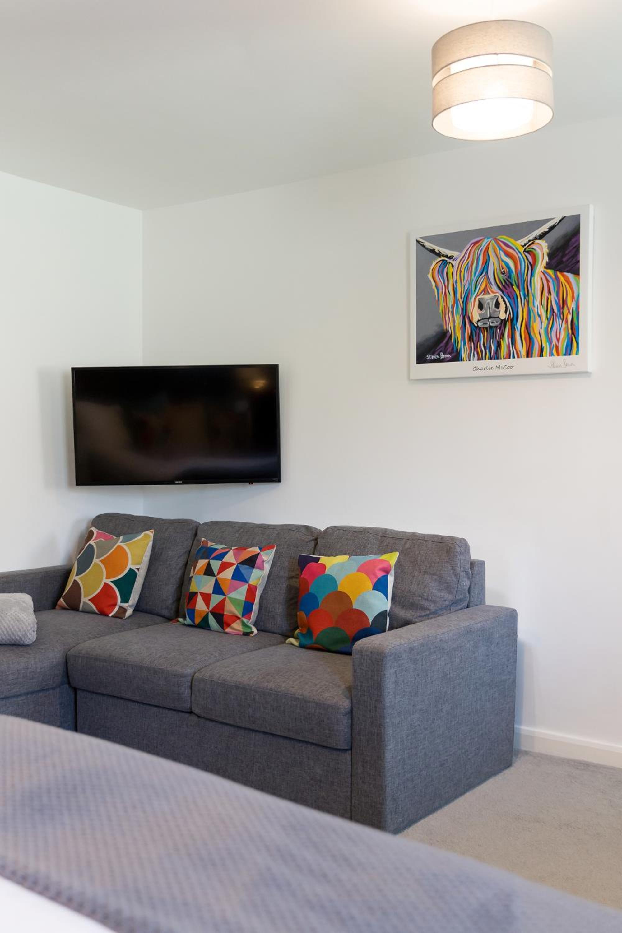 Deluxe Family Room with Sofa Bed - Photo 5