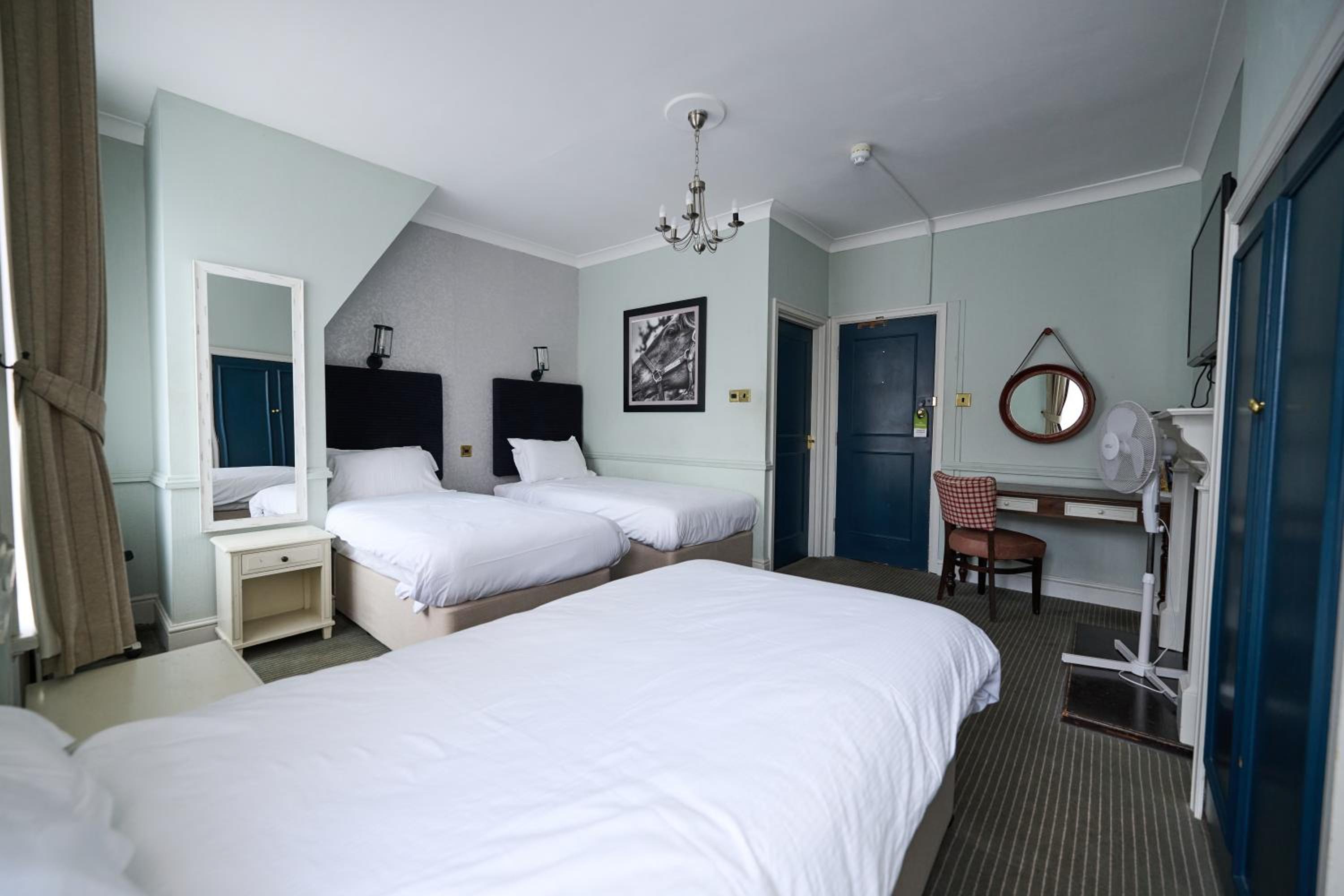 Triple Room photo 2