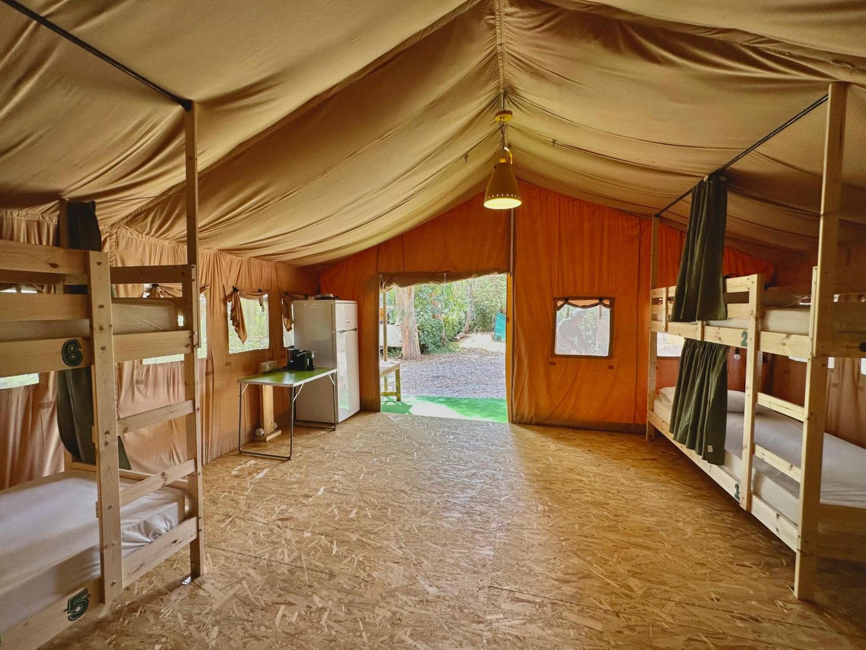 Bed in 6-Bed Mixed Dormitory Room photo 2