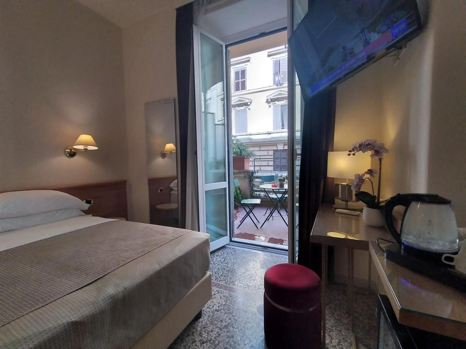 Triple Room with Balcony photo 2