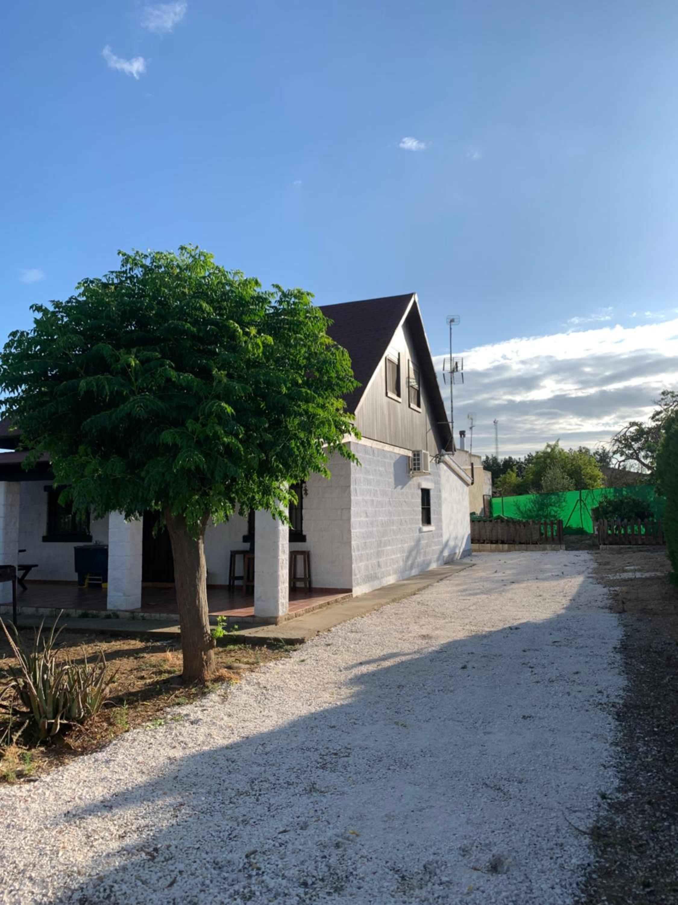 Three-Bedroom House photo 2