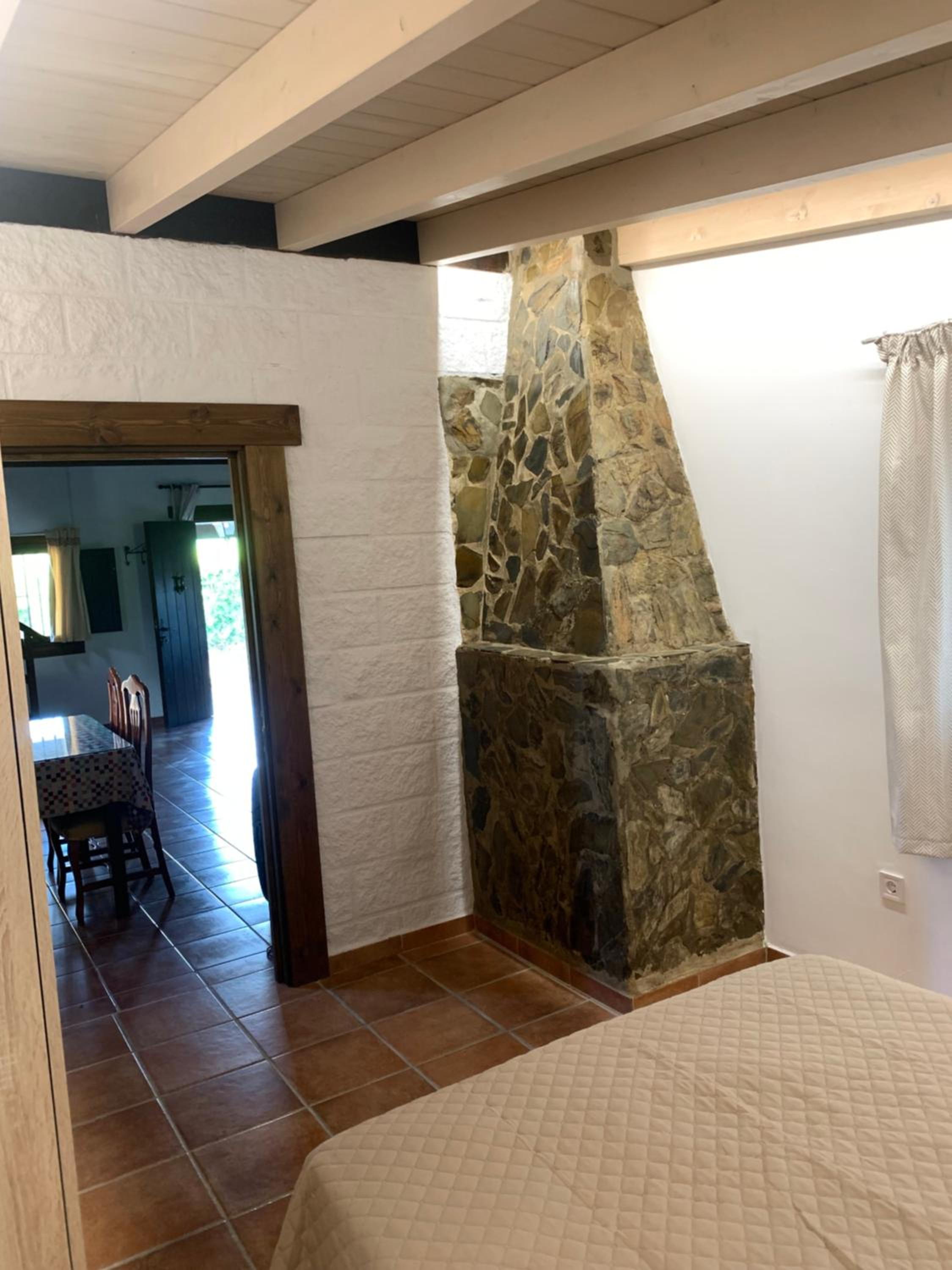 Three-Bedroom House photo 3