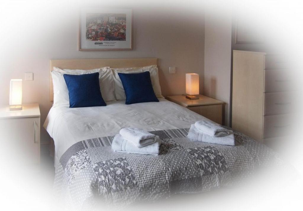 Double Room with Private Bathroom - Photo 1