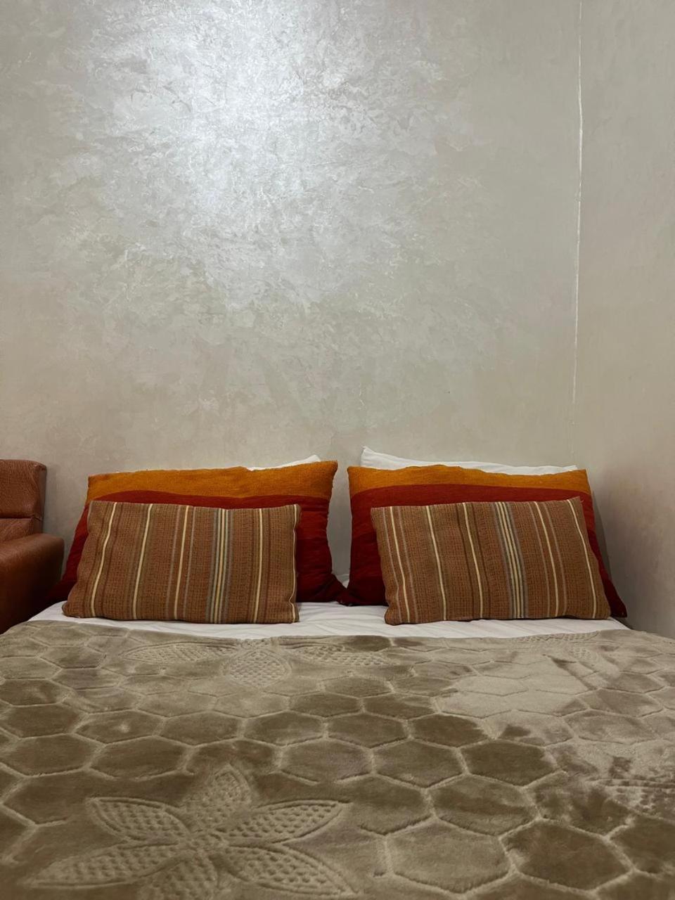 Double or Twin Room - Photo 6