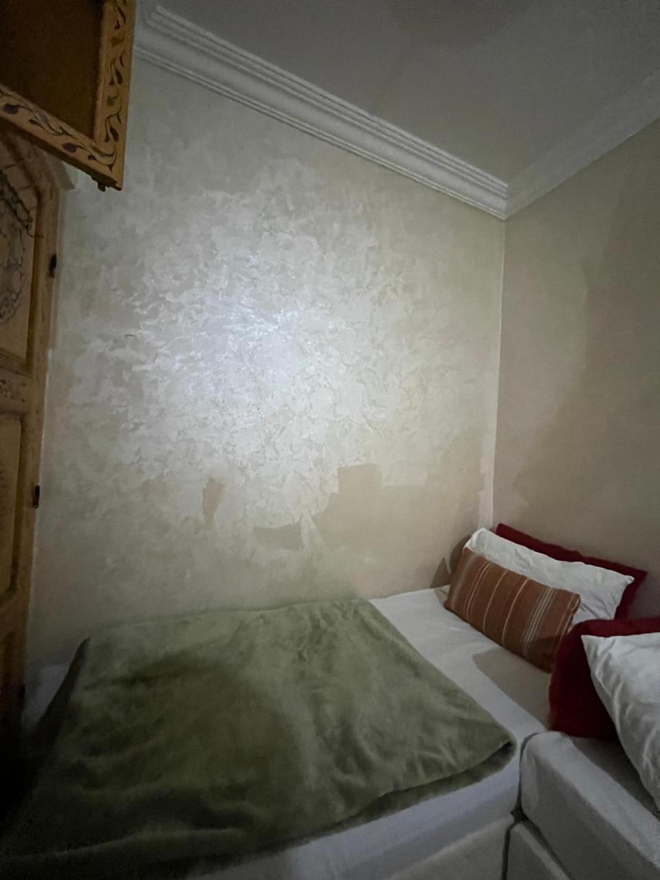 Double or Twin Room - Photo 7