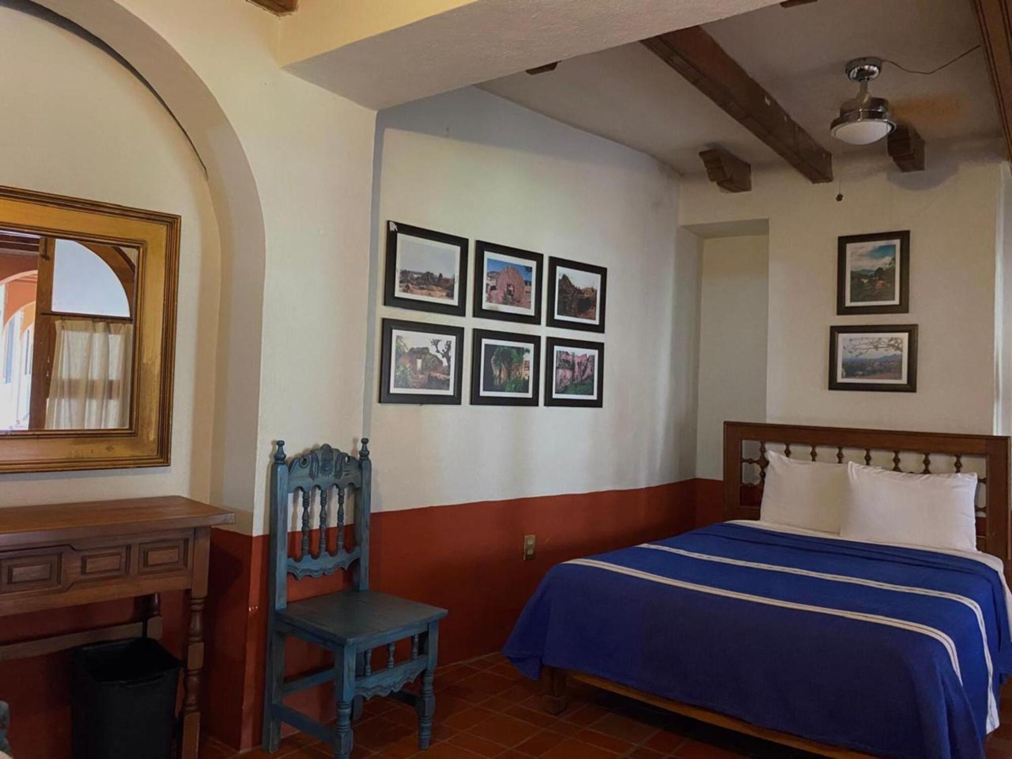 Family Room (6 Adults)