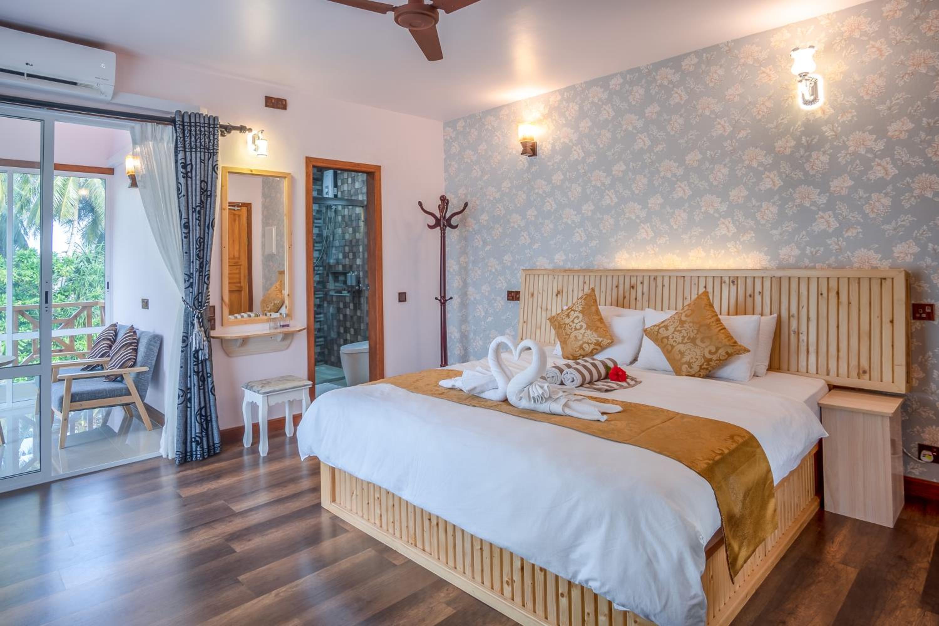 King Room With Balcony photo 1