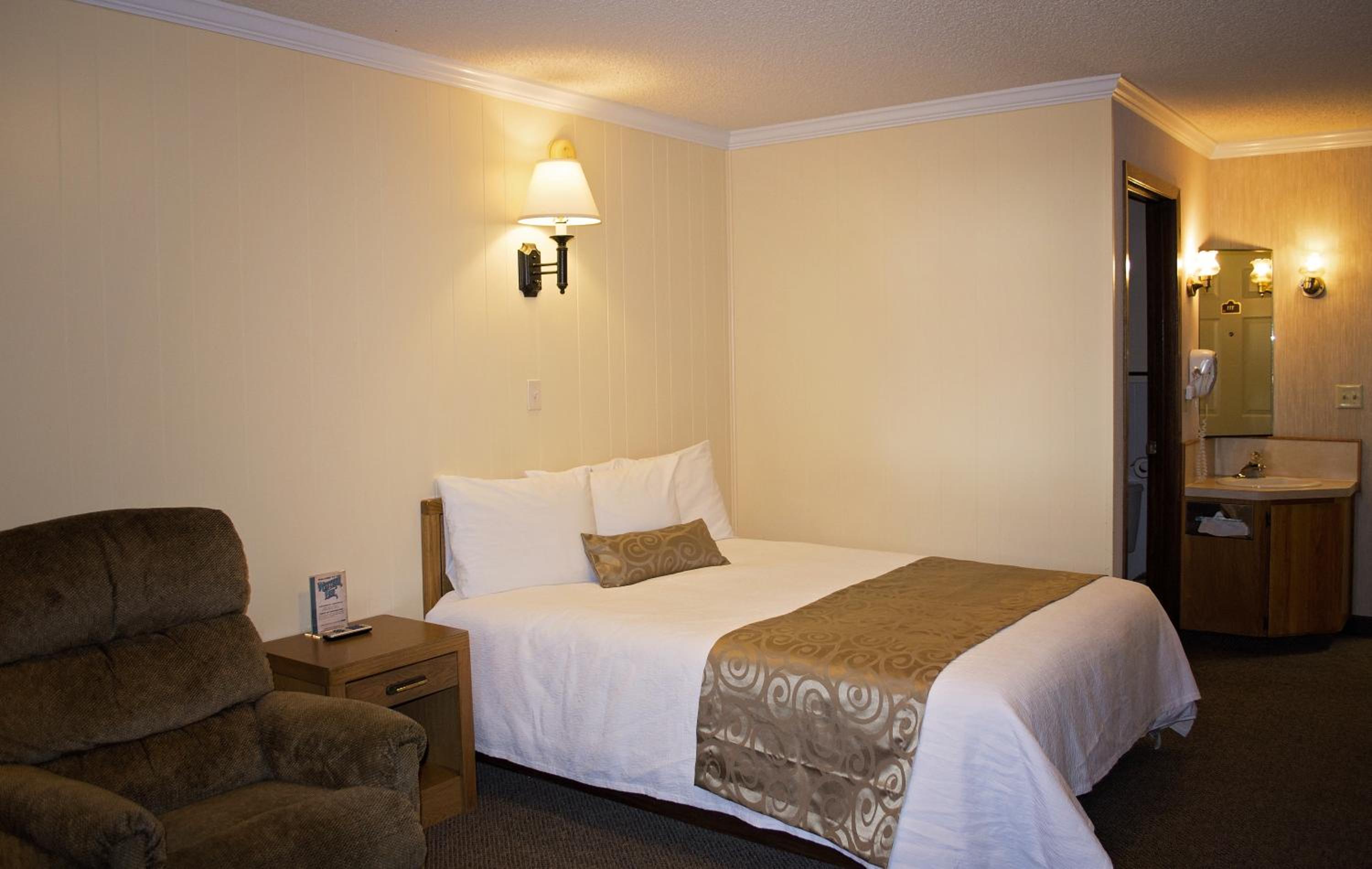 Classic Queen Room