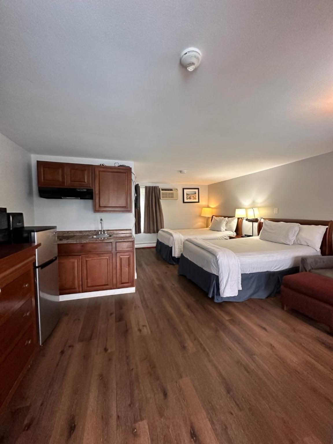 Double Room with Kitchenette - Photo 1