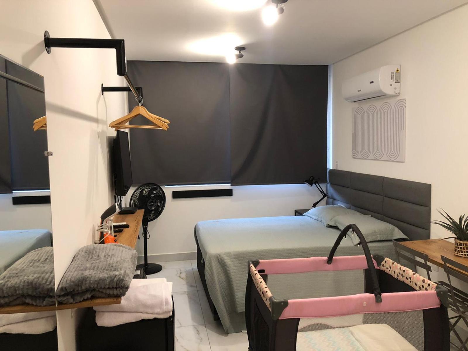 One-Bedroom Apartment photo 1