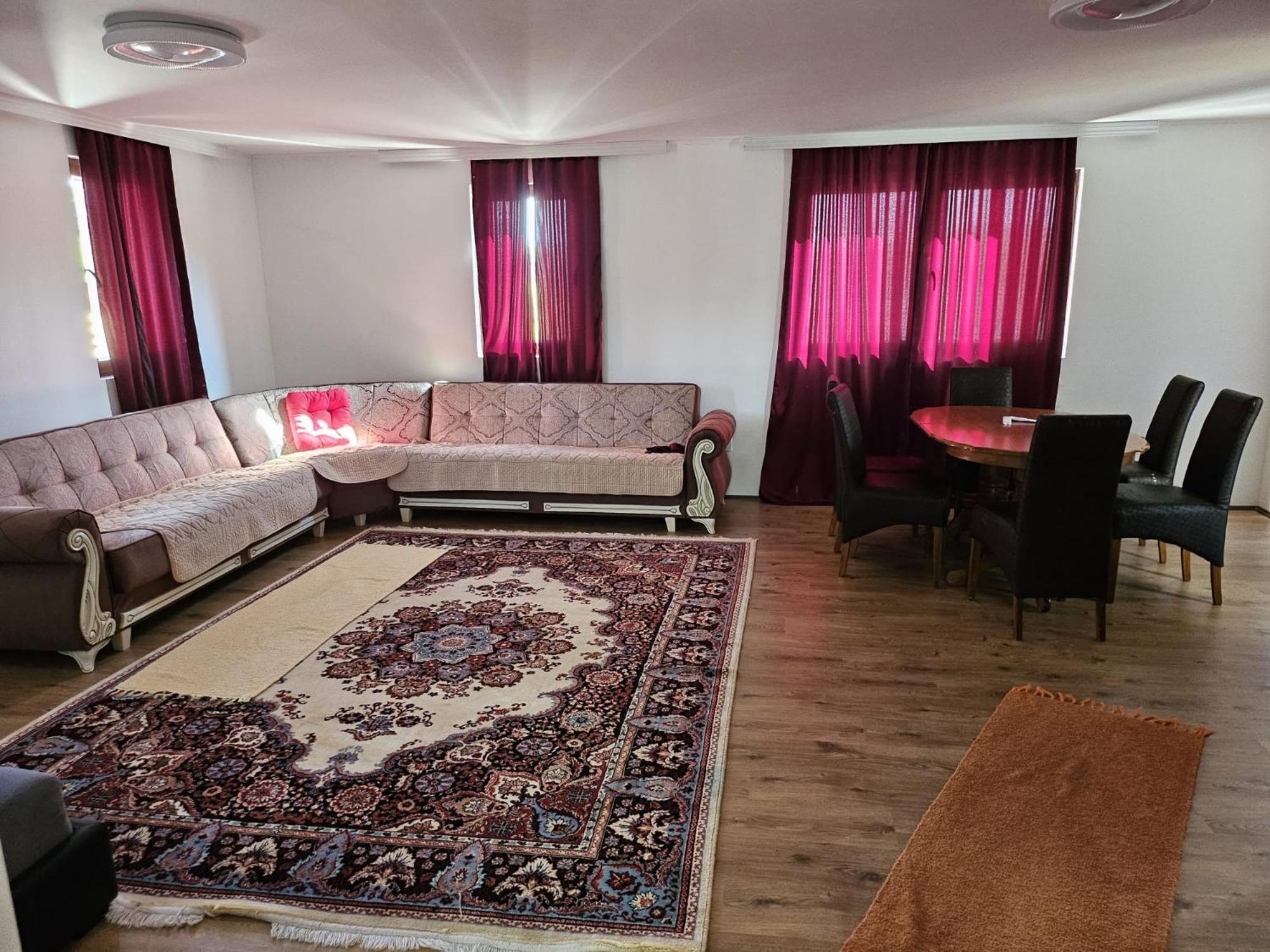 Apartment photo 1