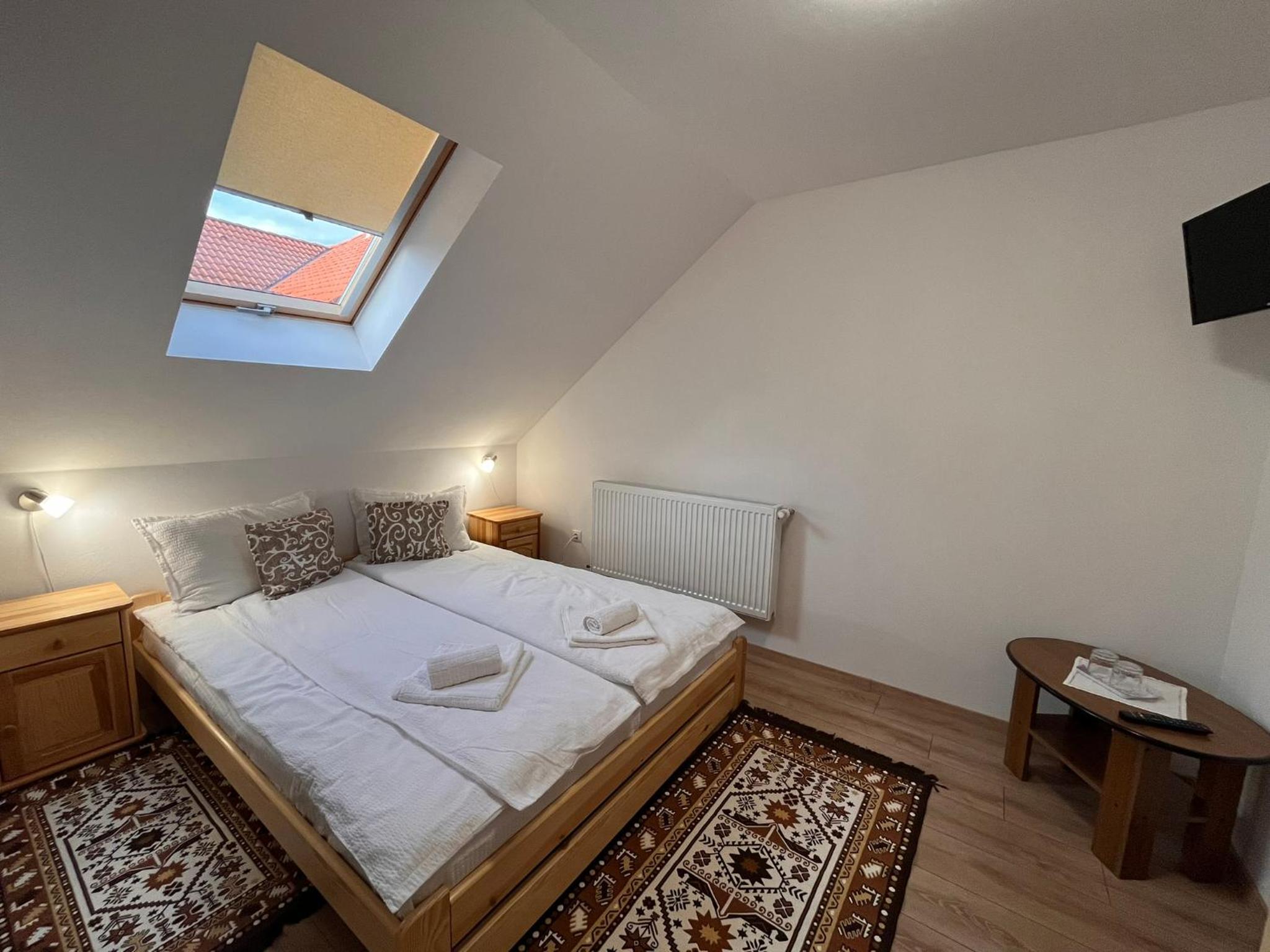 Double Room with Private Bathroom photo 2