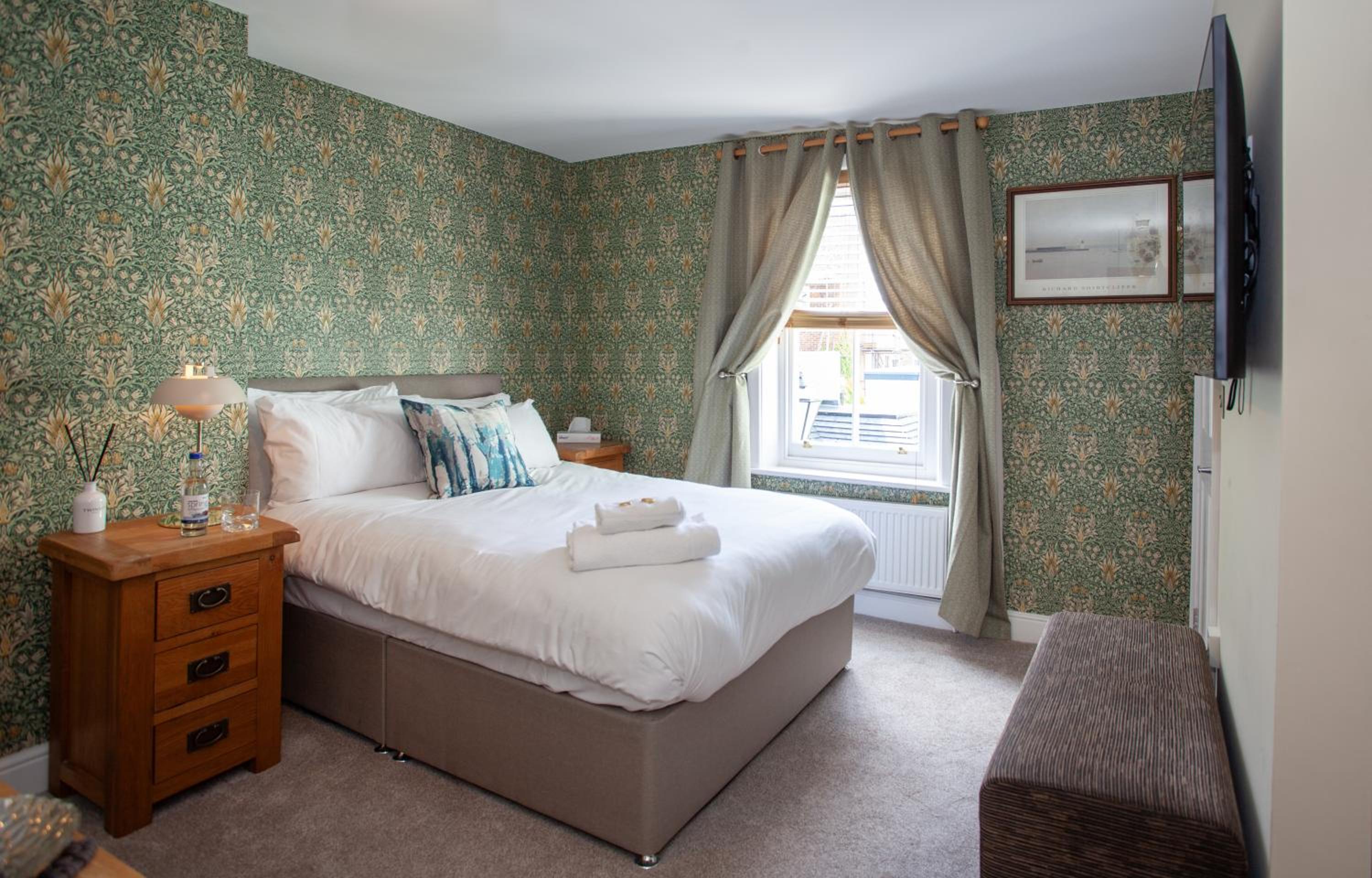 Double Room With Private Bathroom photo 1