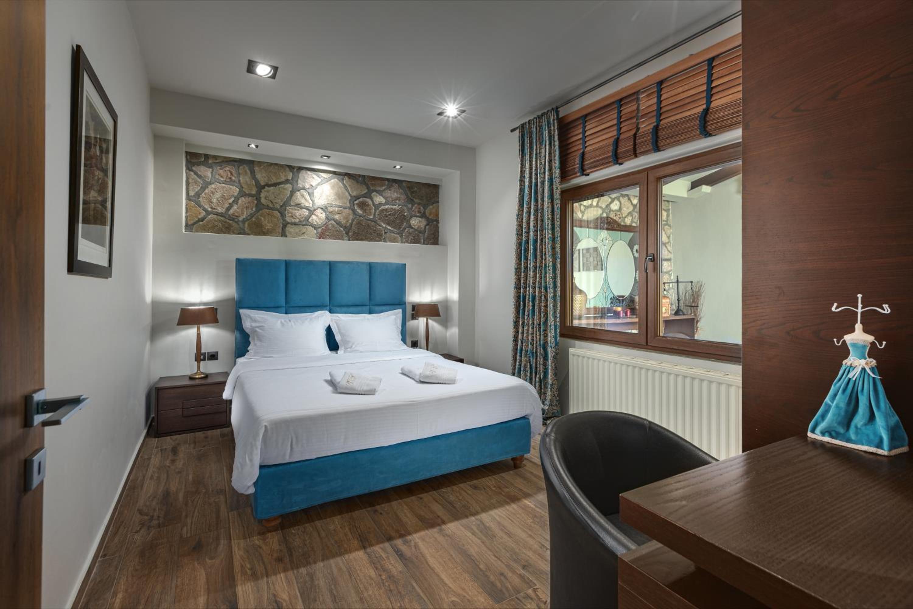 Blue Suite - Photo 5