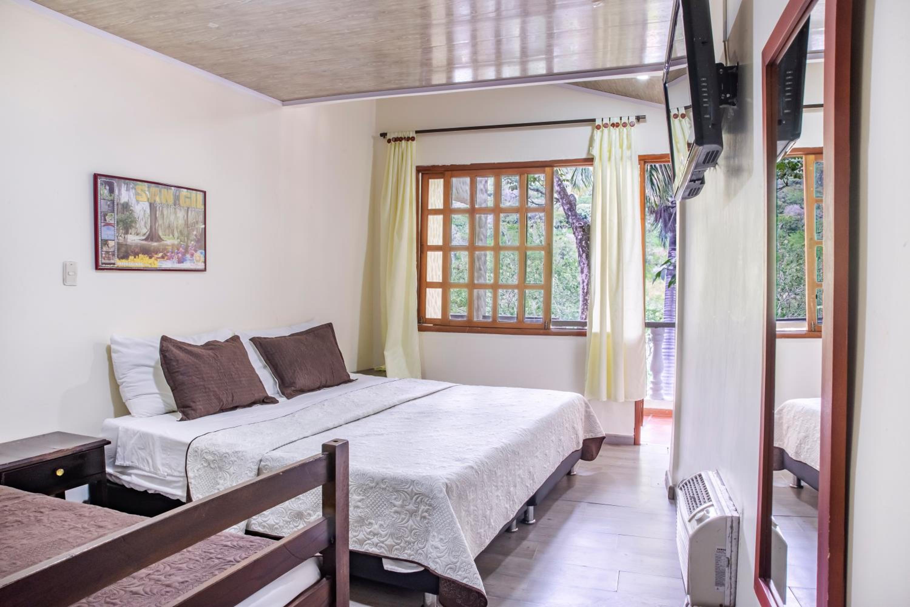 Superior Triple Room photo 1