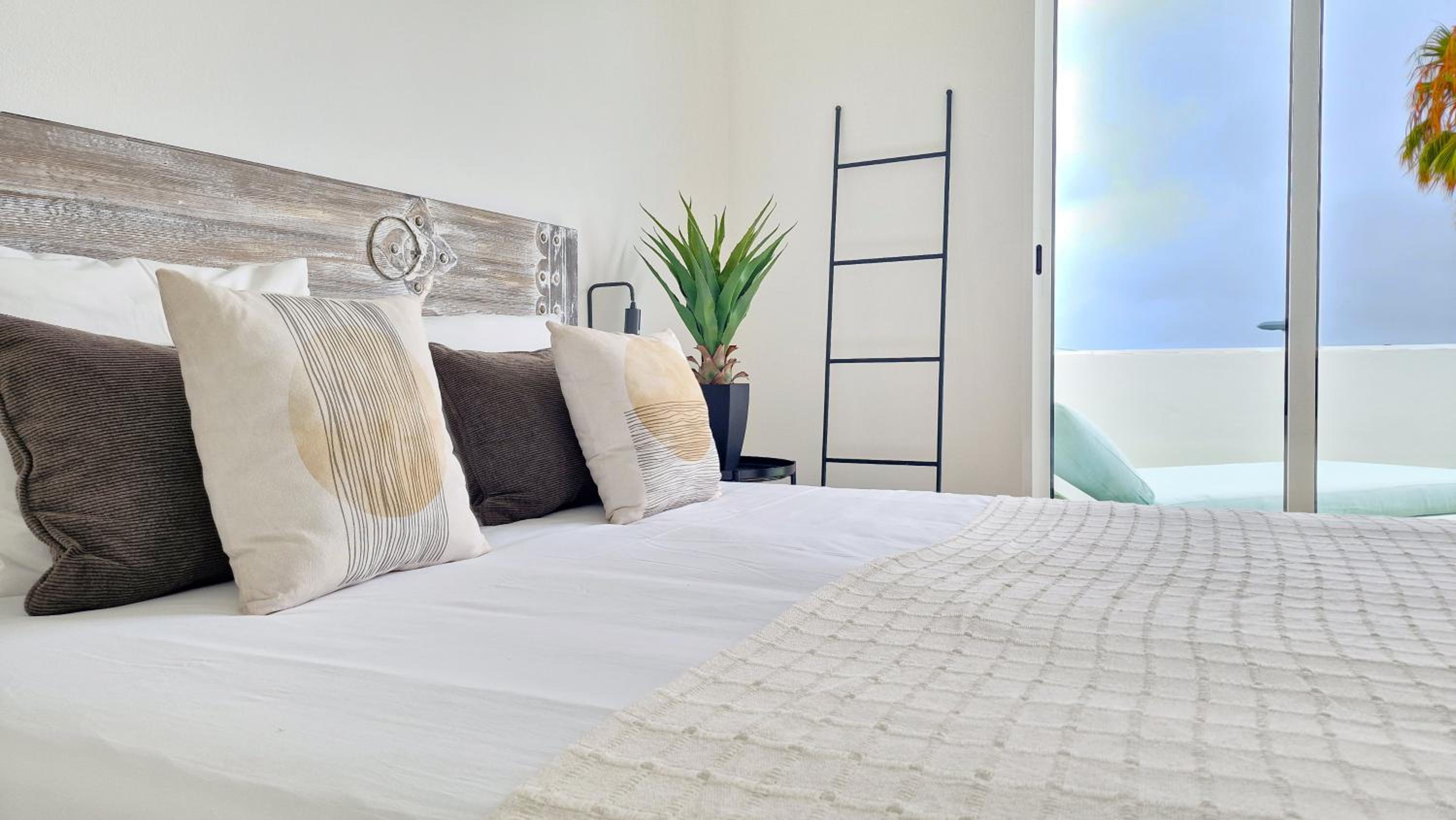 Four-Bedroom House photo 1