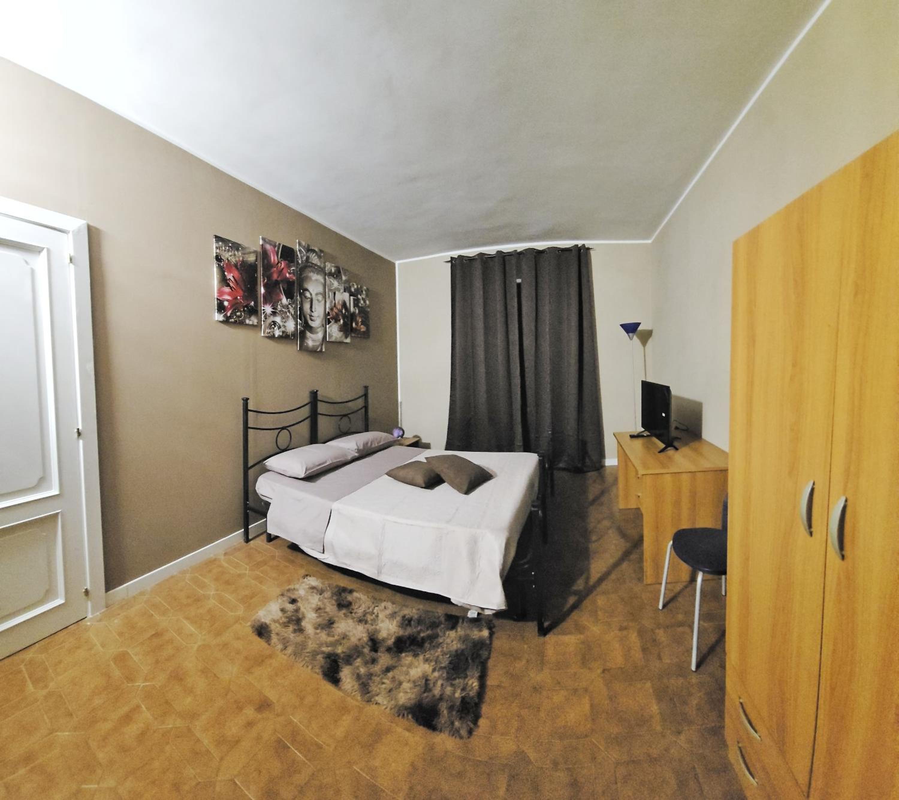 Double Room With Private Bathroom photo 1