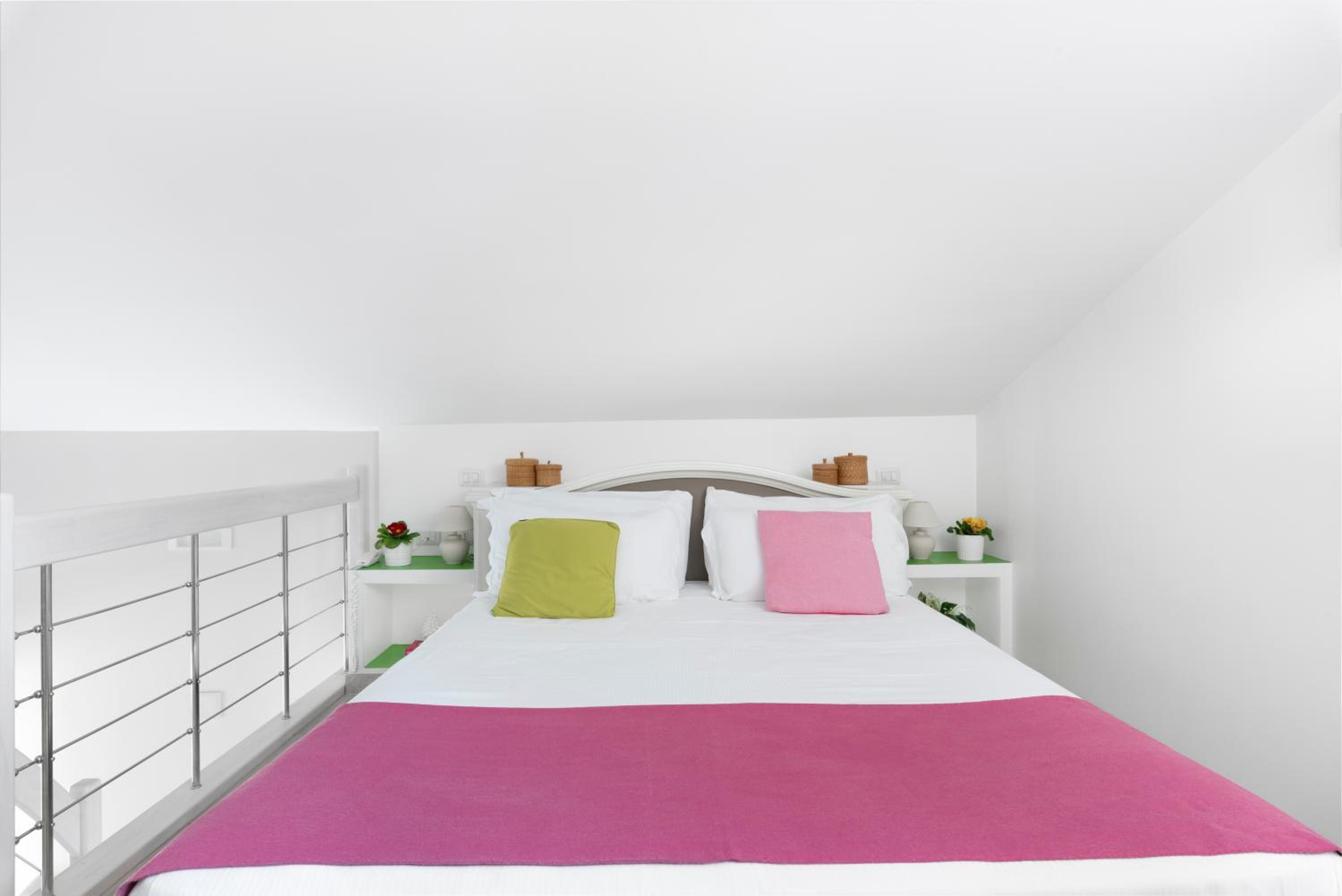 Double Room with Sea View and Balcony - Split Level
