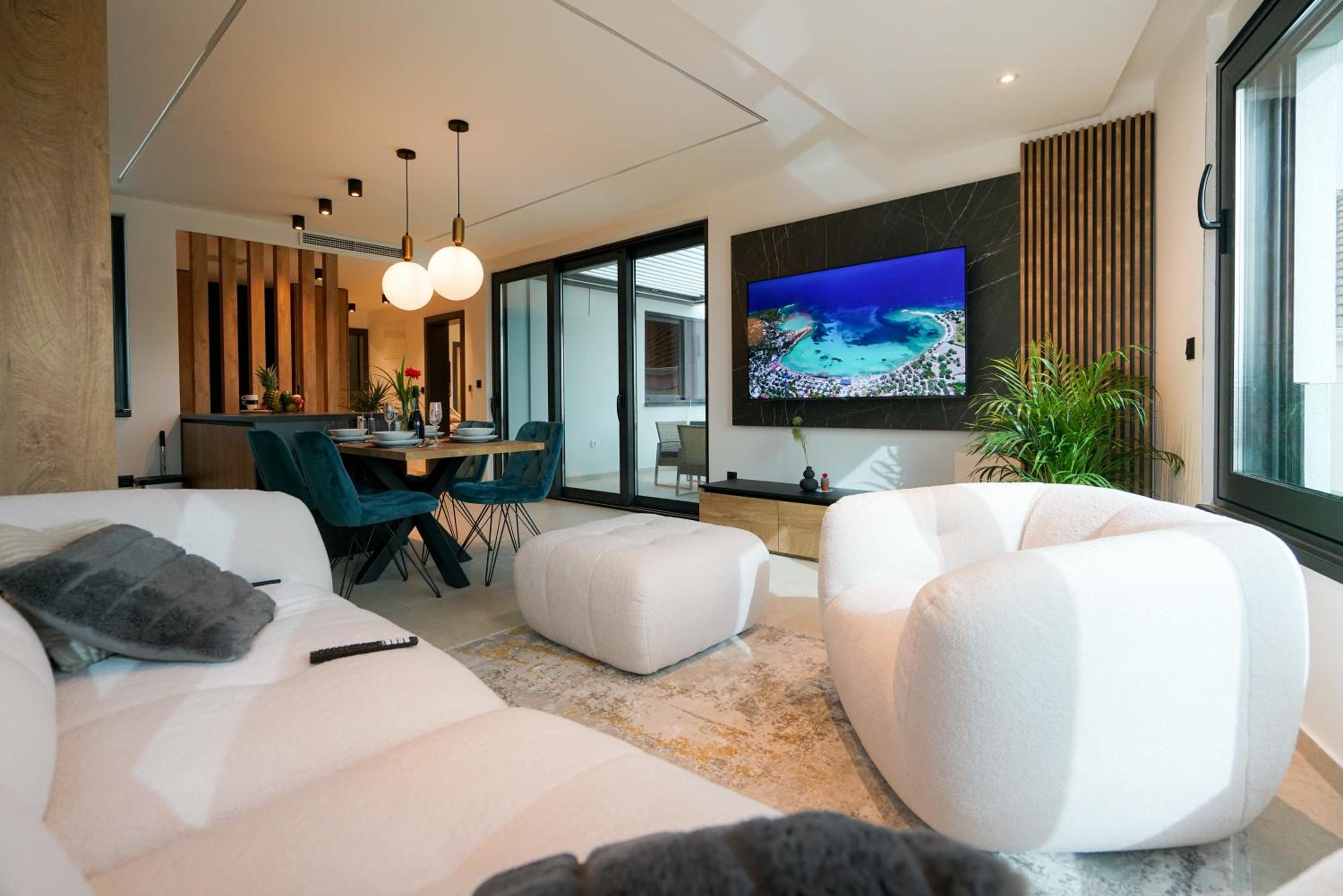 Two-Bedroom Apartment with Balcony and Sea View