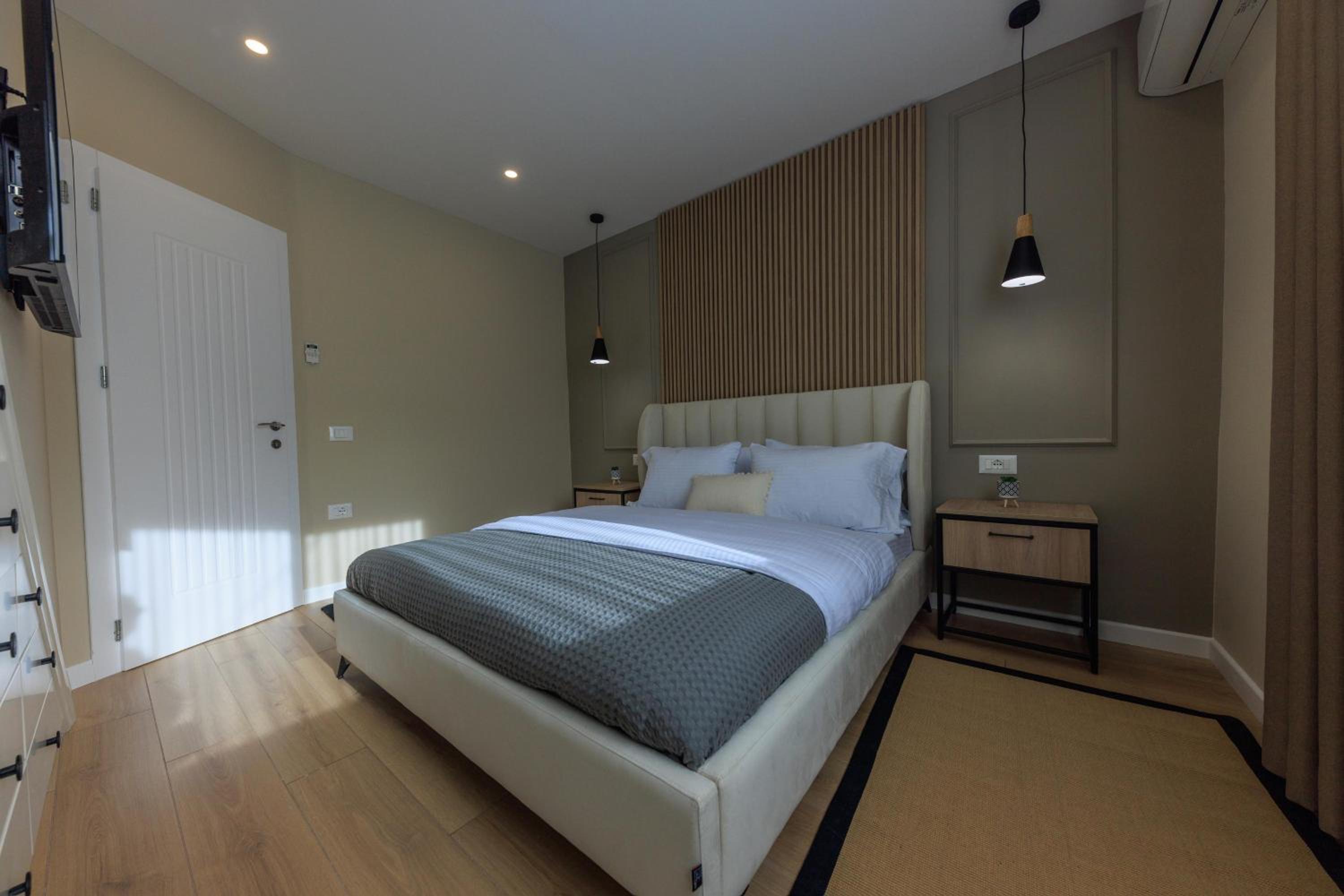 Superior Apartment with City View